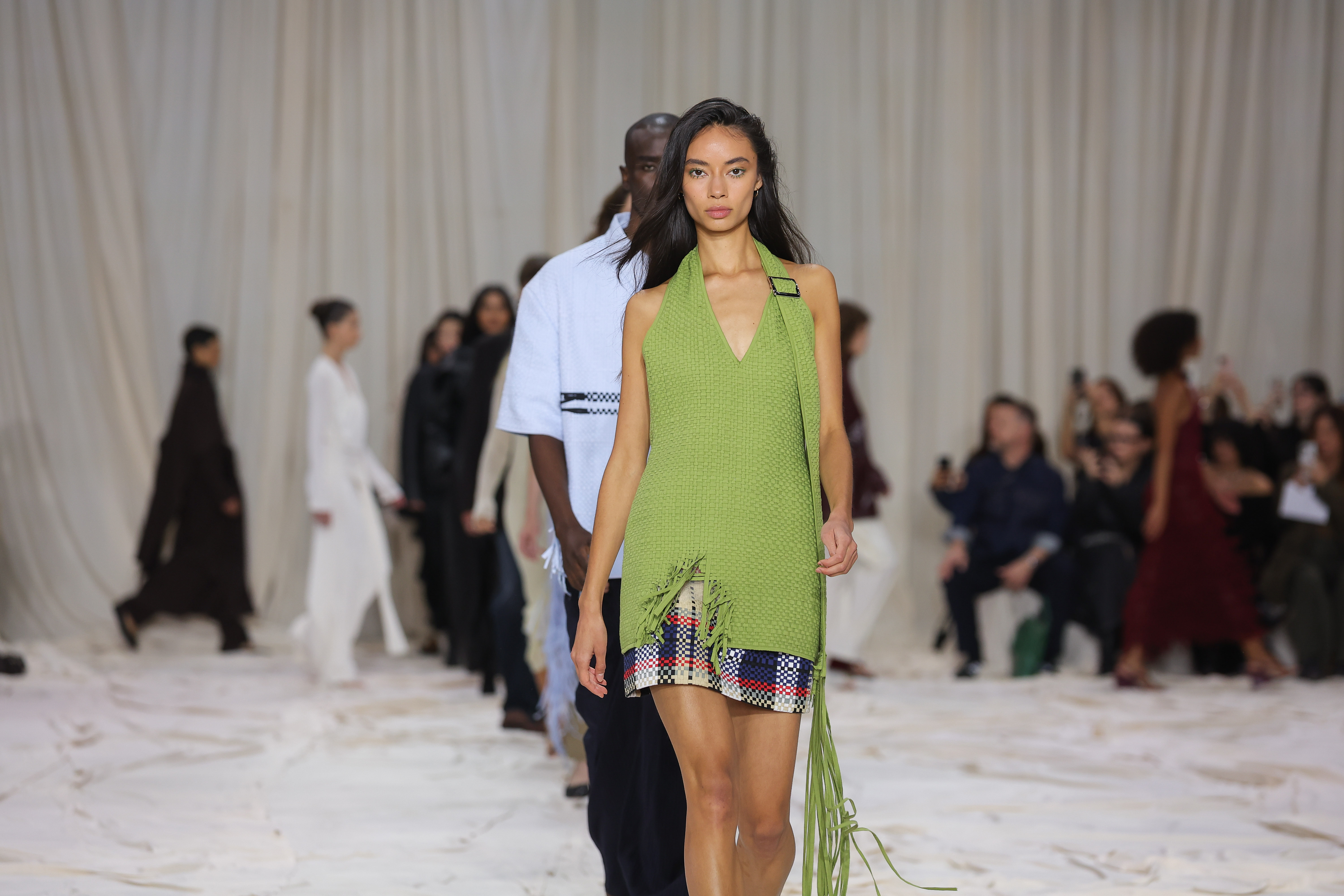 Wynn Hamlyn returned to Australian Fashion Week with a collection of woven textiles.