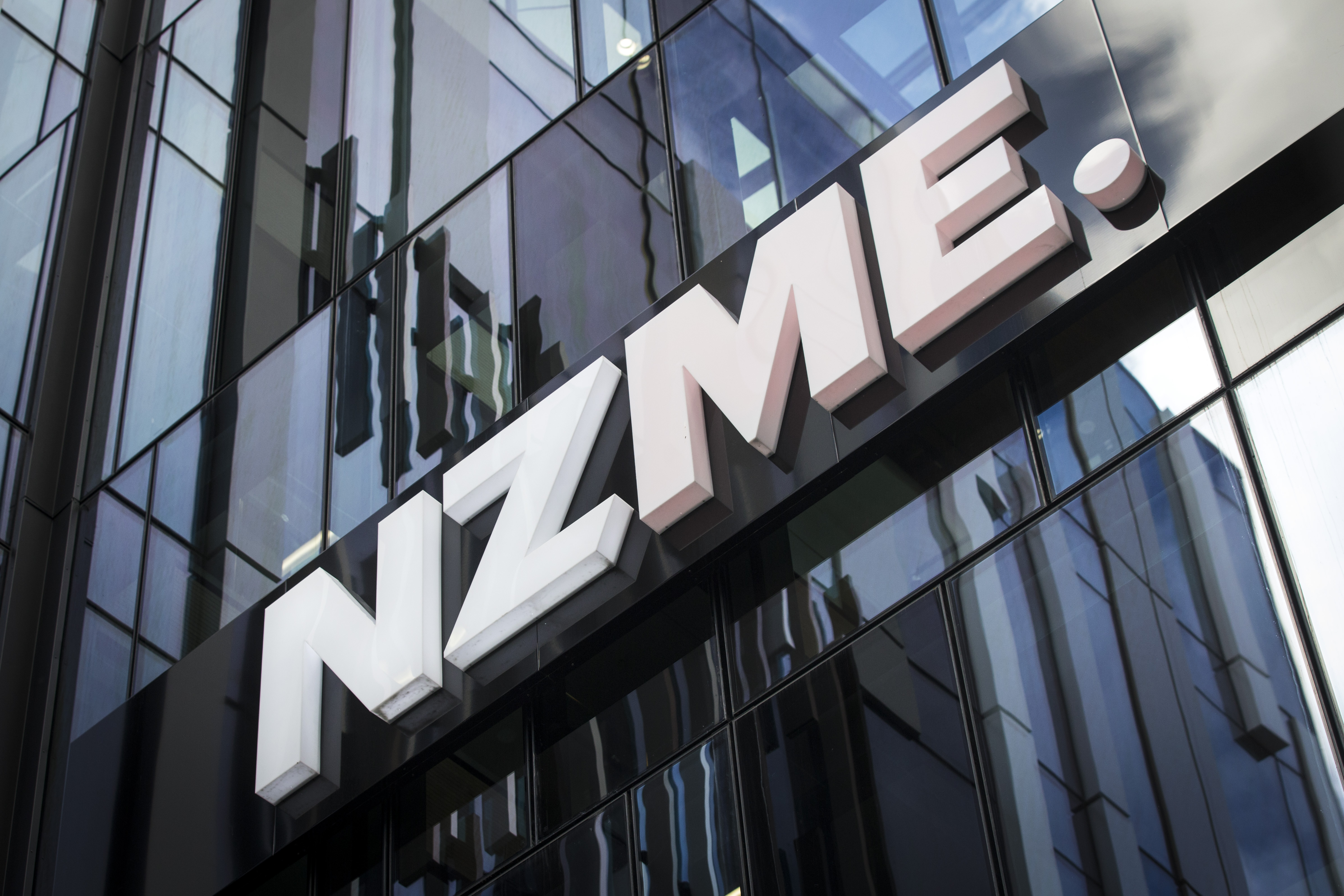 NZME owns the NZ Herald, Herald on Sunday, nzherald.co.nz website, Business Desk, a range of regional newspapers, Newstalk ZB and entertainment radio stations.