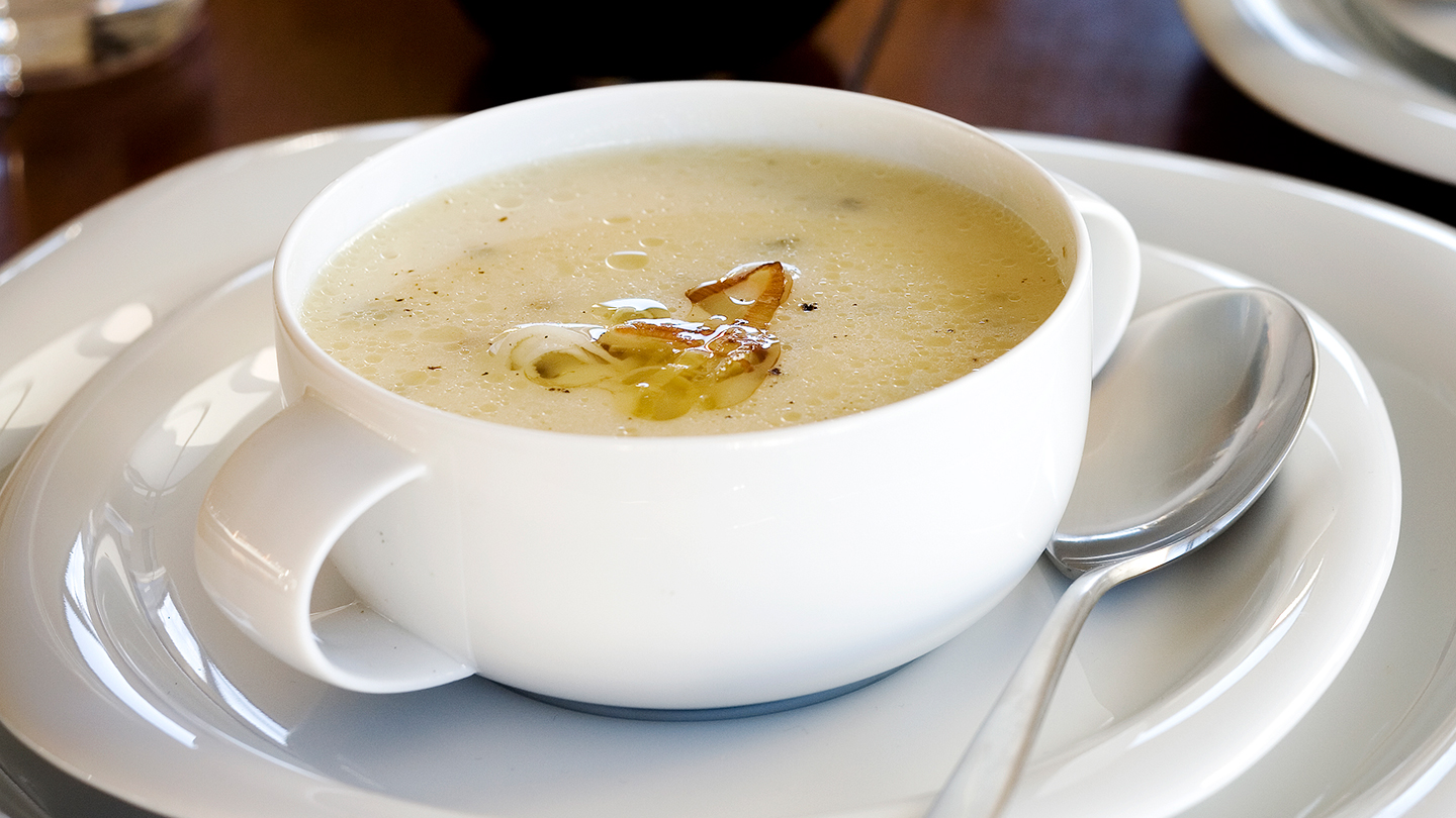 Leek and potato soup-image