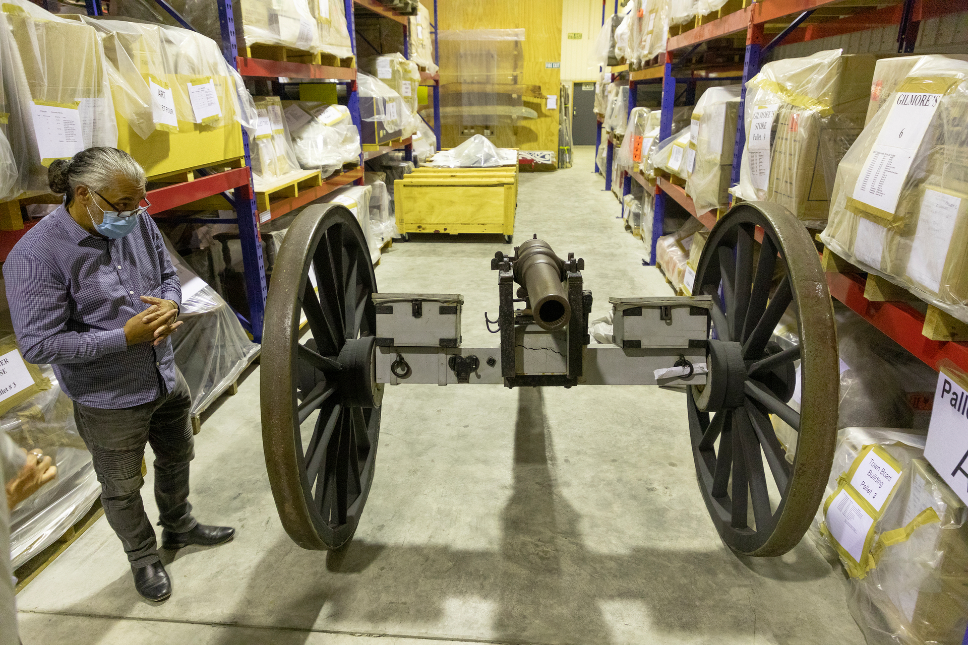 Maori cultural heritage manager Dean Flavell with an Armstrong gun used in the Battle of Pukehinahina (Gate Pa). Photo / Andrew Warner  