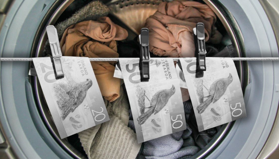 Why leaving the washing machine door like this could save you money on bills