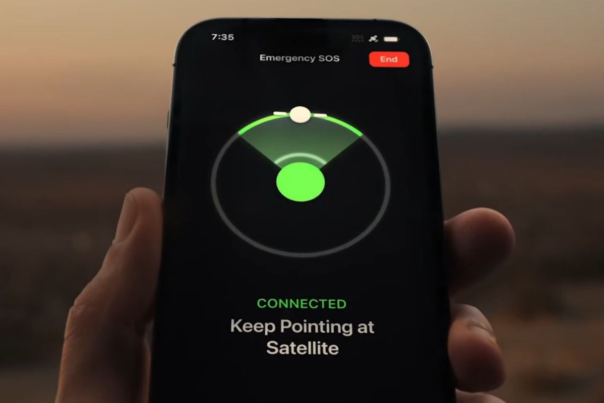 Apple's emergency text by satellite service for iPhone 14 works with a stock-standard iPhone 14, but not older models.