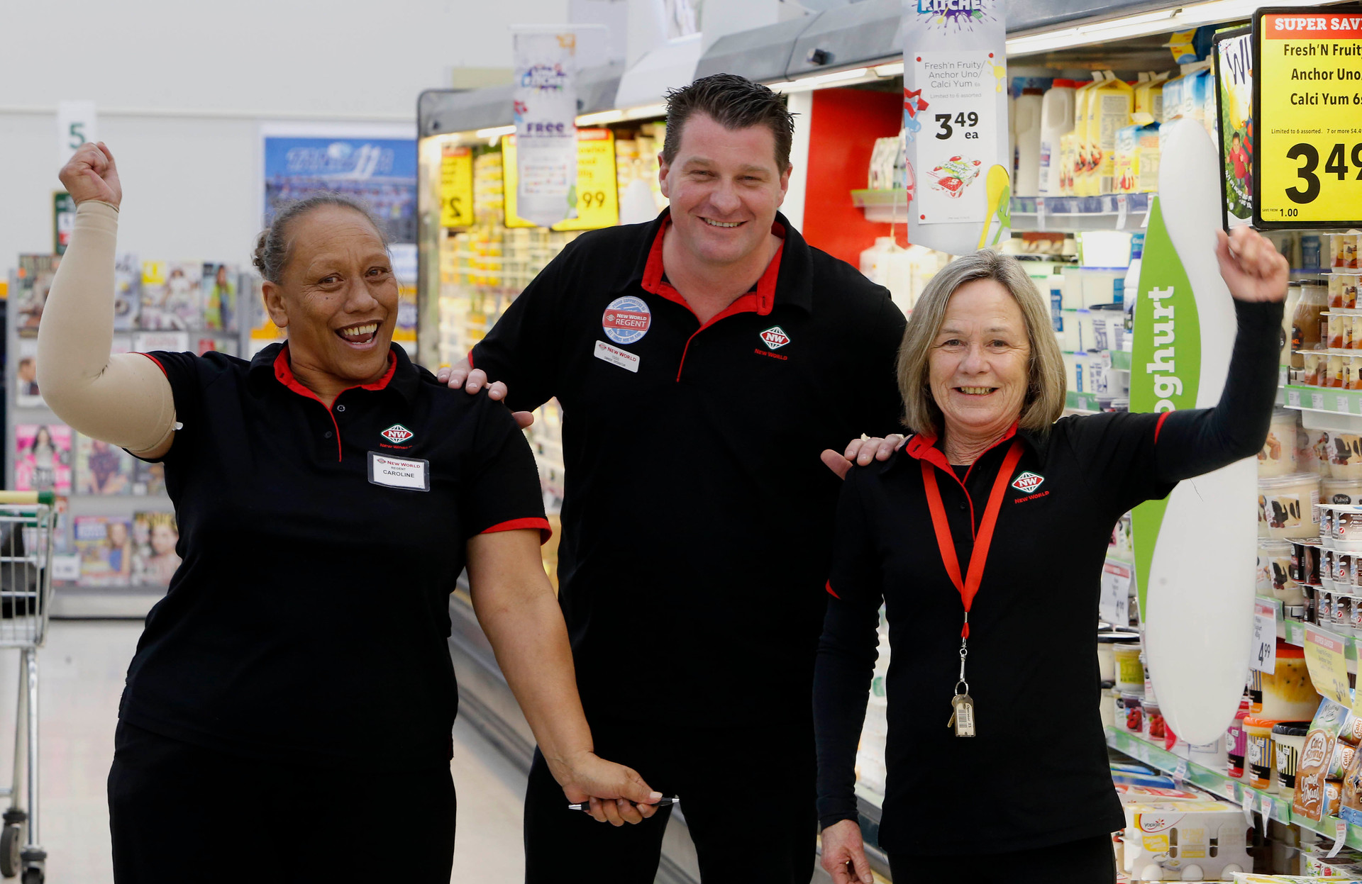 Todd Leathem pictured here with Caroline Mahanga (left) and Kerry Kinder. Photo / John Stone, Northern Advocate