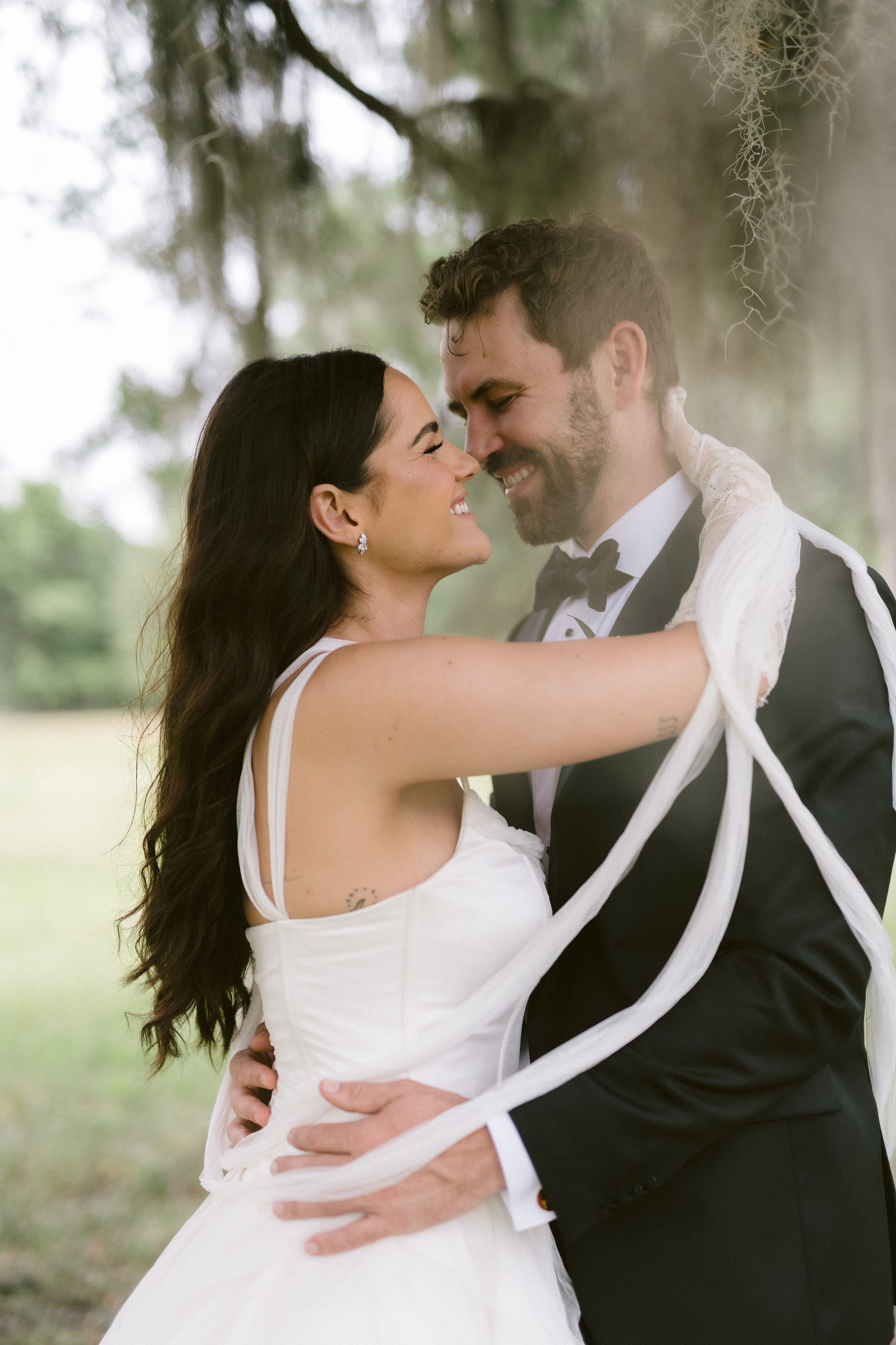The theme of Joy and Viall's wedding was “Vogue on the farm