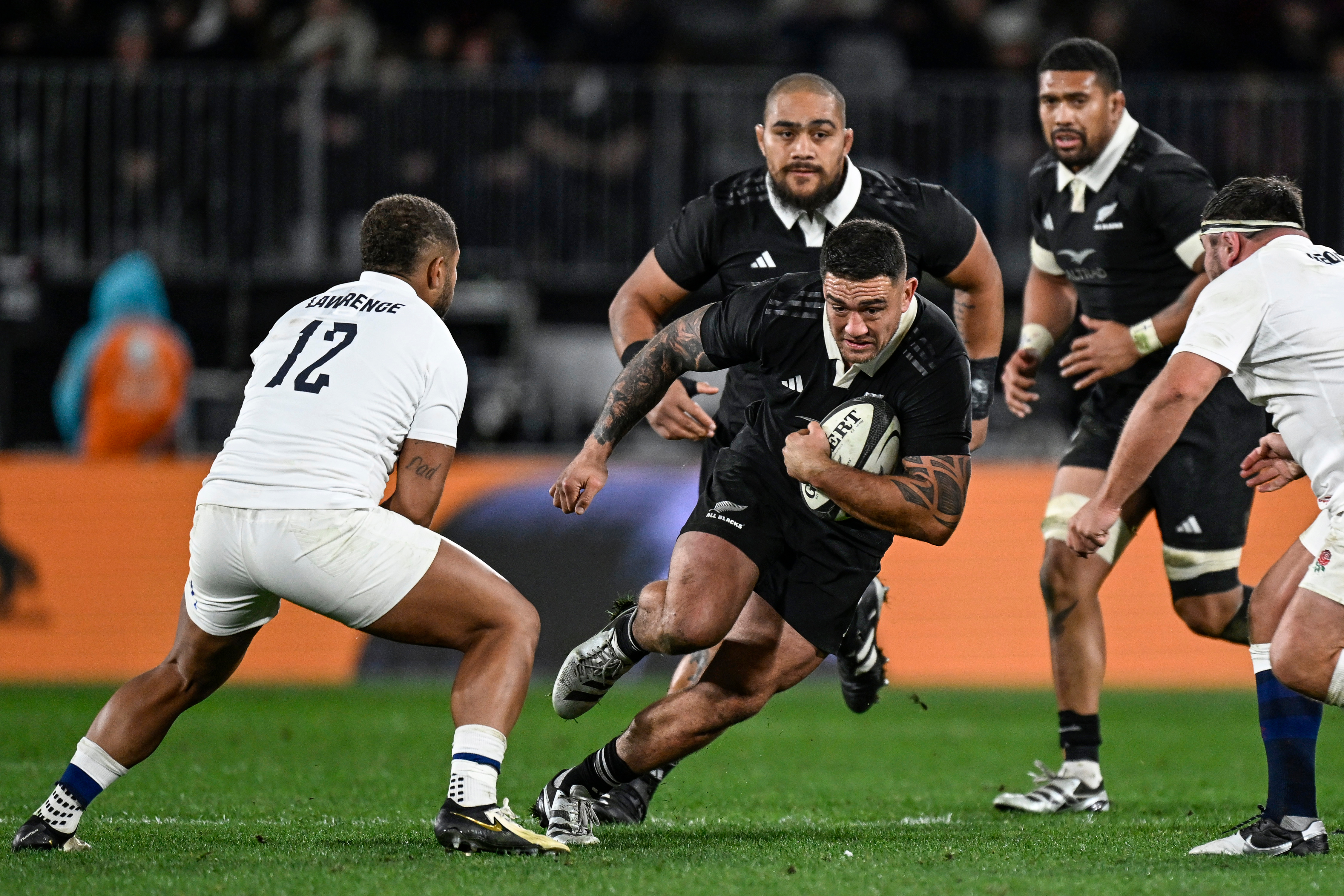 Codie Taylor runs into contact. Photo / Photosport