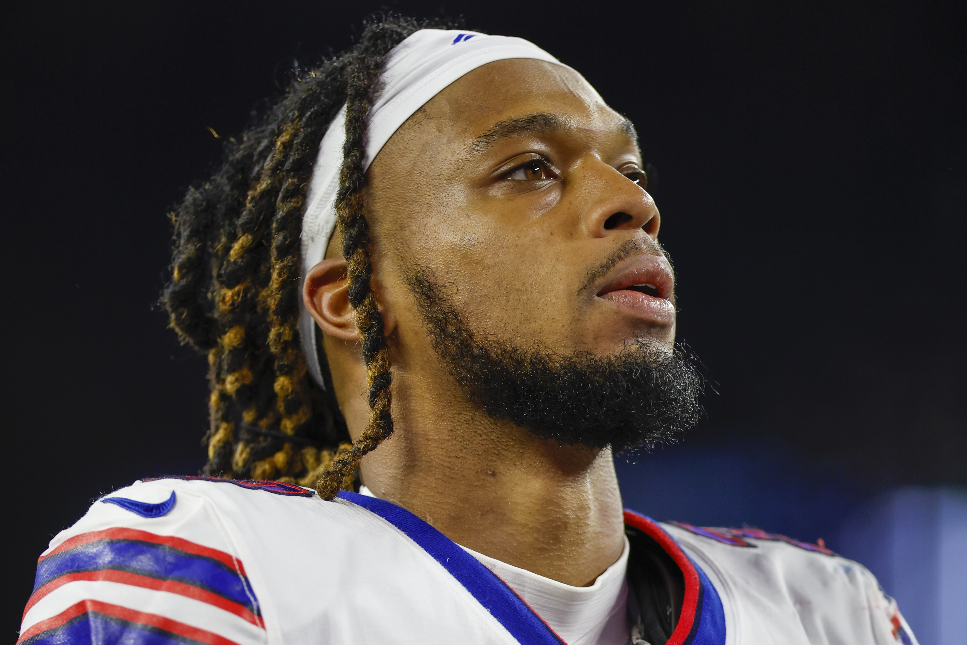 NFL: Buffalo Bills safety Damar Hamlin collapses on field during game  against Cincinnati Bengals, in critical condition in hospital - NZ Herald