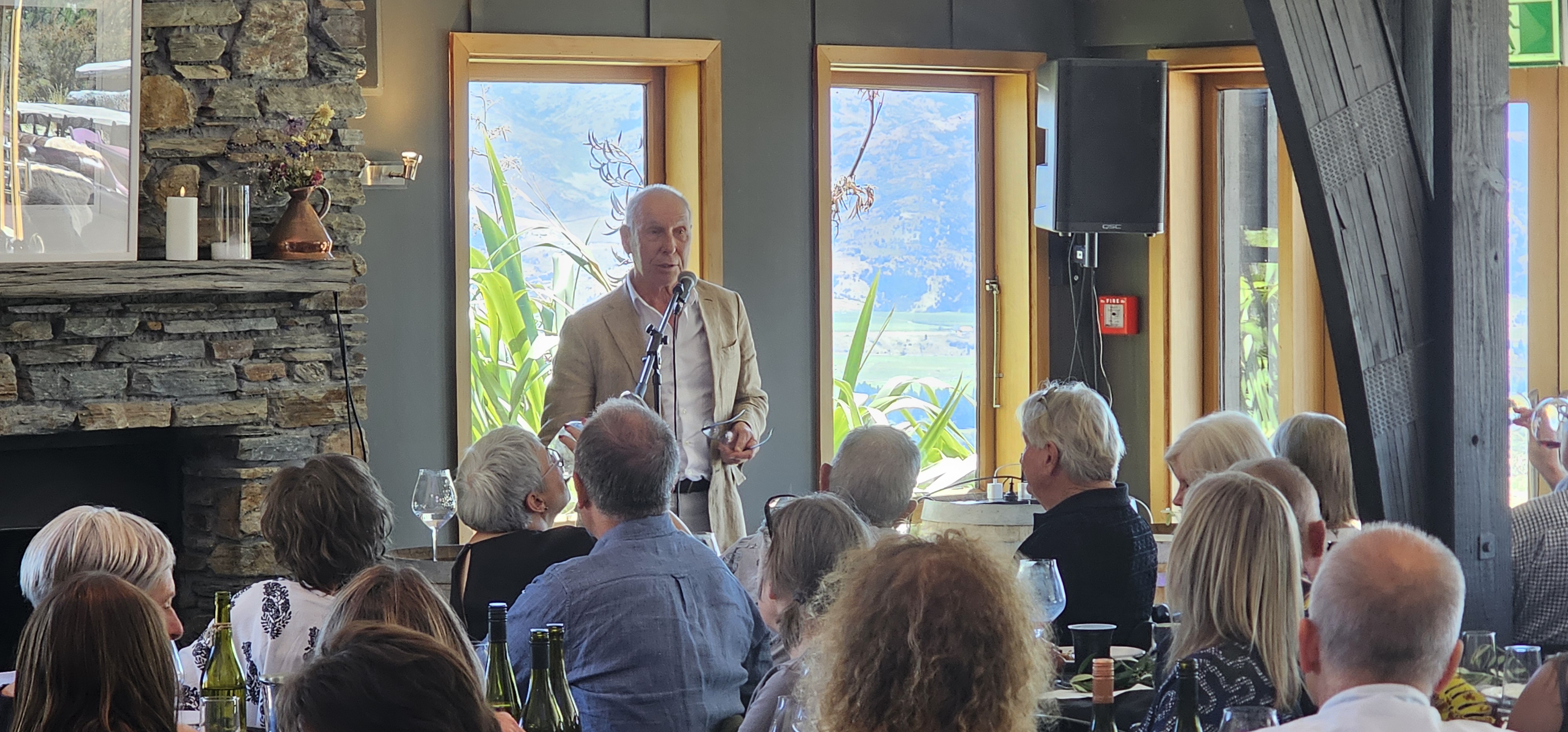 Landscape artist Sir Grahame Sydney gave a speech at The Canyon.