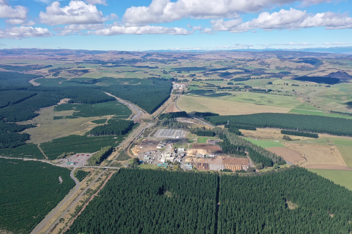 Karioi pulpmill in the foreground and Tangiwai sawmill in the distance, both of which are under an operational pause.