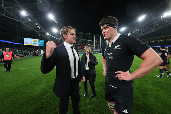 All Blacks coach Scott Robertson confers with his captain Scott Barrett. Photo / Photosport