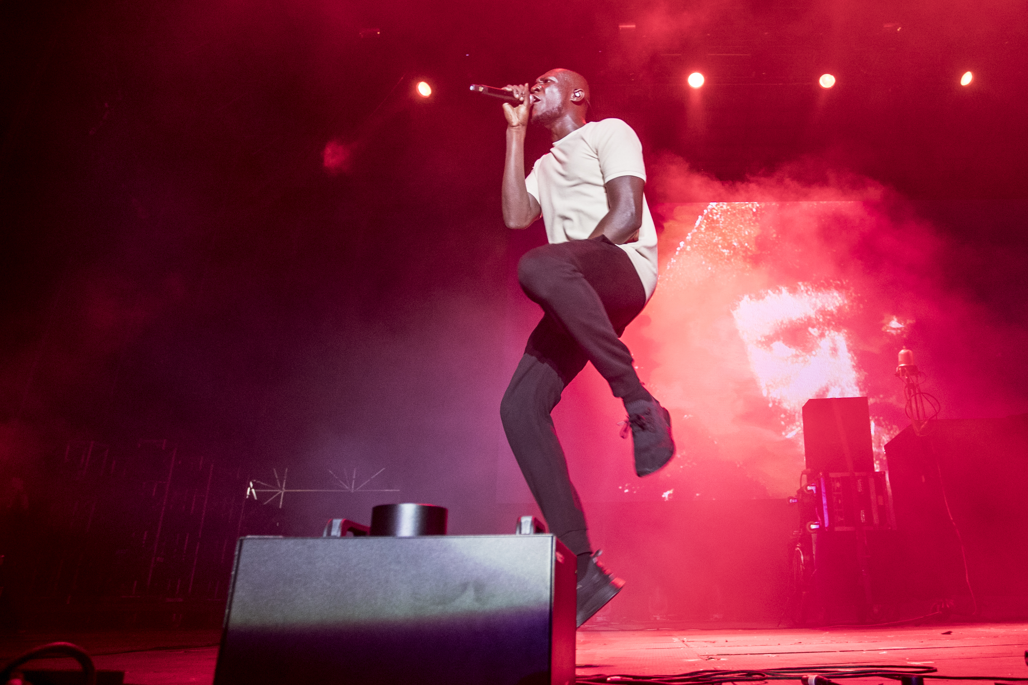 Stormzy, seen here performing his knee-ups in Spain, was in fine form in Auckland last night. Photo/Getty
