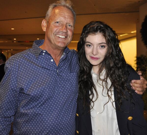 George Brett Autograph Photo Inspired Lorde's Mega-Hit Single 'Royals' 