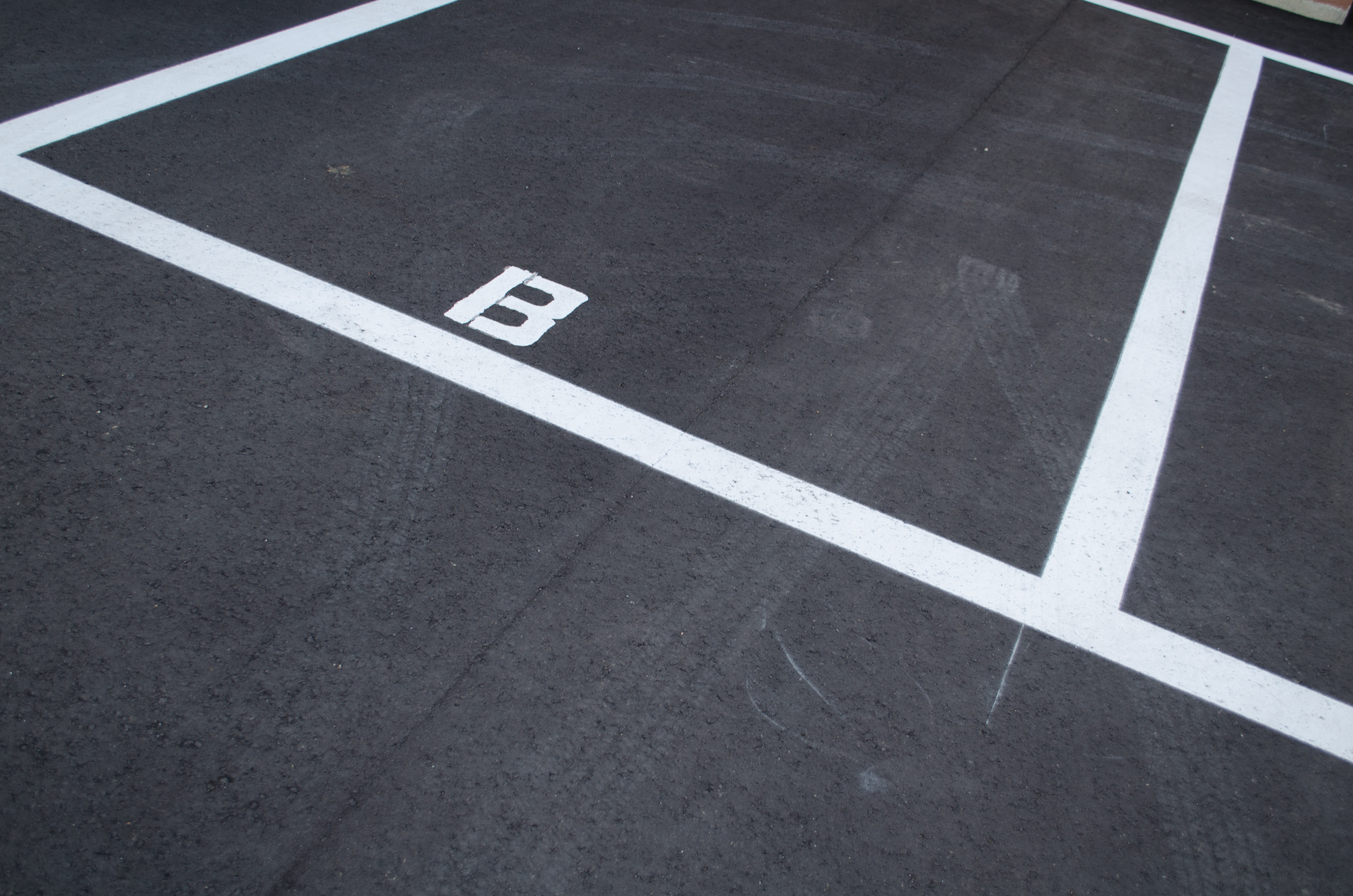 A Kāinga Ora tenant in Auckland says issues with her neighbour over parking became consistent. Photo / 123RF