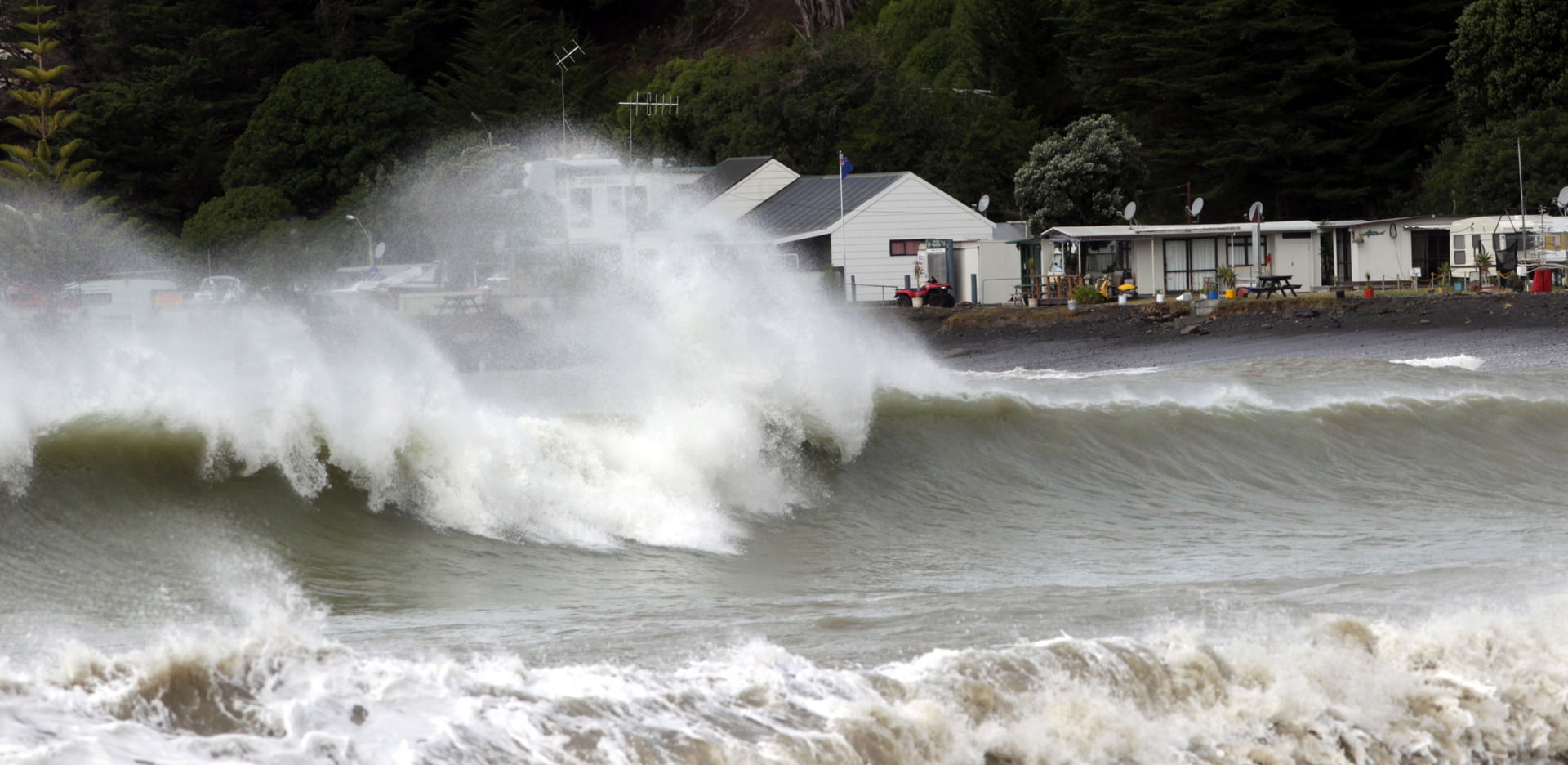 About 450,000 homes that currently sit within a kilometre of the coast are likely to be hit be a combination of sea level rise and more frequent and intense storms. Photo / Paul Taylor
