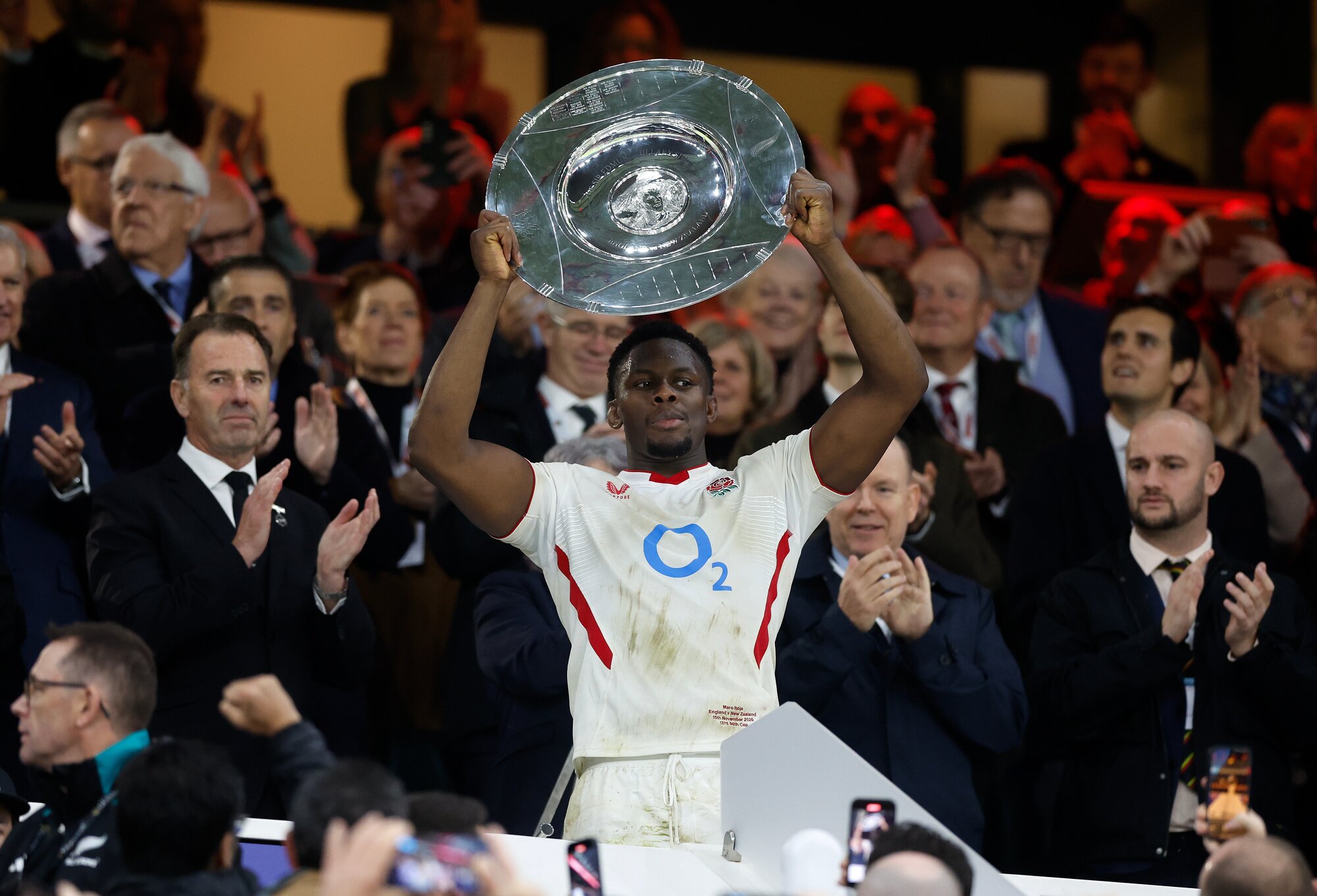 England captain Maro Itoje lifts the Hilary Shield after victory over the All Blacks at Twickenham. Photo / Photosport