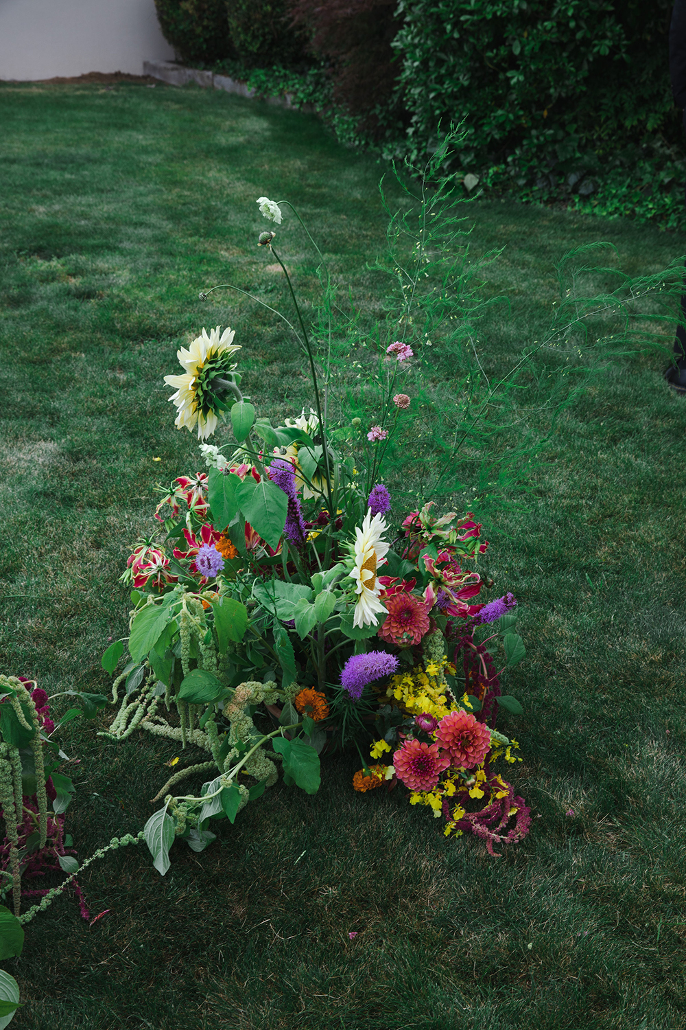 A sculptural floral display by Ruth Fiona Floral at Lauren and Dan's summer 2023 wedding. Photo / Sapphire Studios