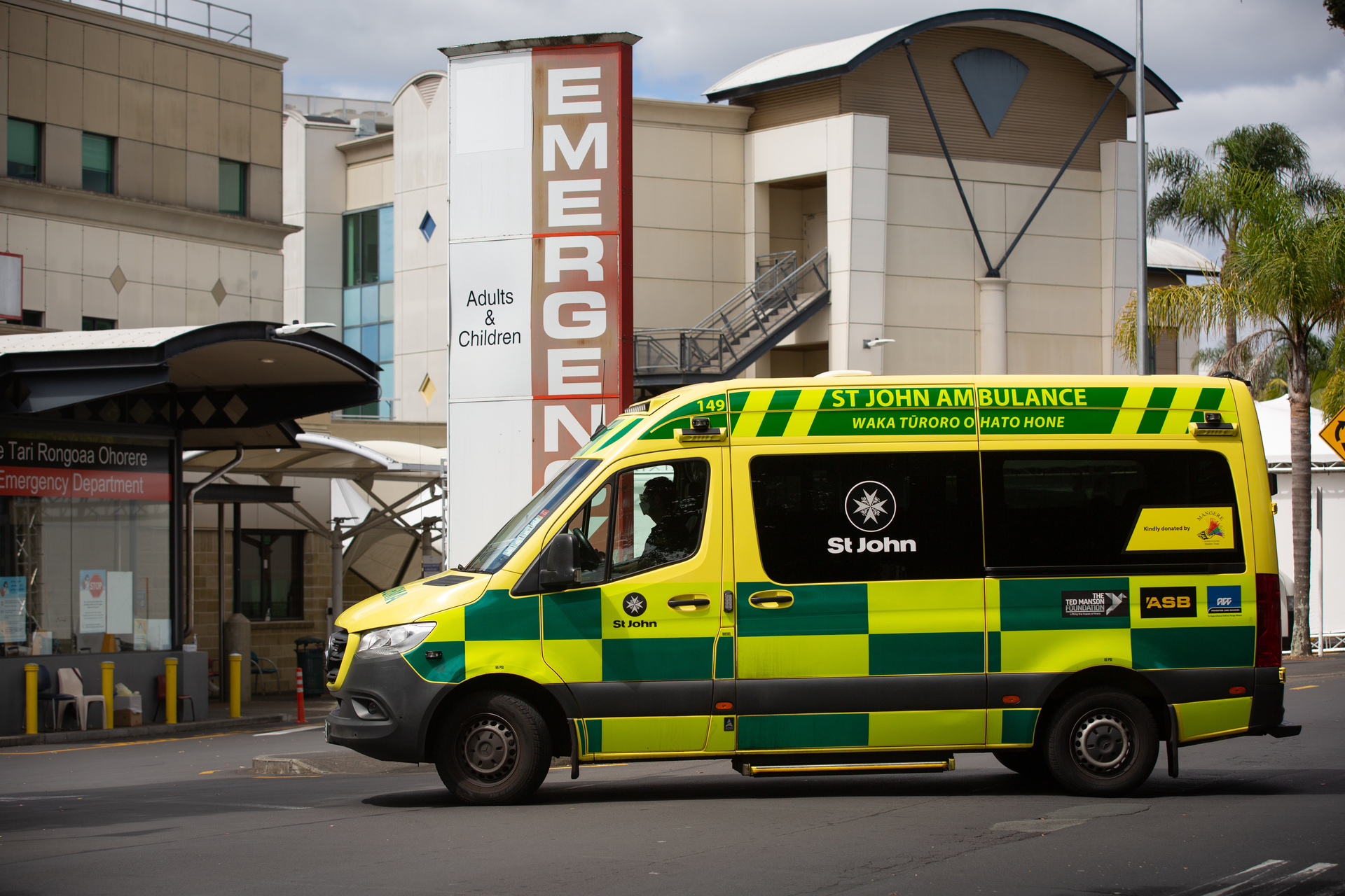 New modelling predicts that a second Omicron wave in the second half of the year will likely be lower than the one that peaked in March and put hospitals under pressure. Photo / Sylvie Whinray