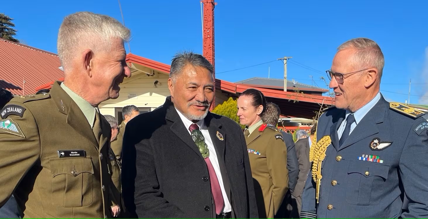Kaumātua Ruawhitu Pokaia (centre), NZDF Waitangi Tribunal project director Lieutenant Colonel Martin Dransfield (left), and Chief of Defence Force, Air Marshal Kevin Short.