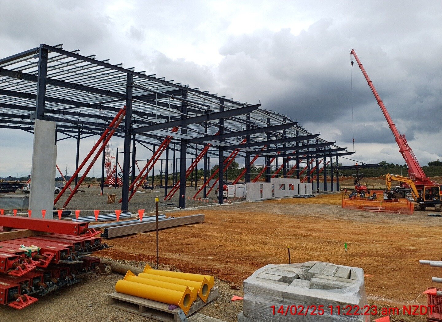  At Drury South Crossing in Auckland, Calder Stewart is in partnership with NZ Safety Blackwoods to develop a new North Island distribution centre. This shows construction as at February, 2025.