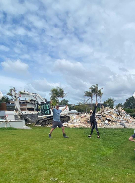 Ali Williams and Anna Mowbray during the demolition of their property. Photo / via Instagram