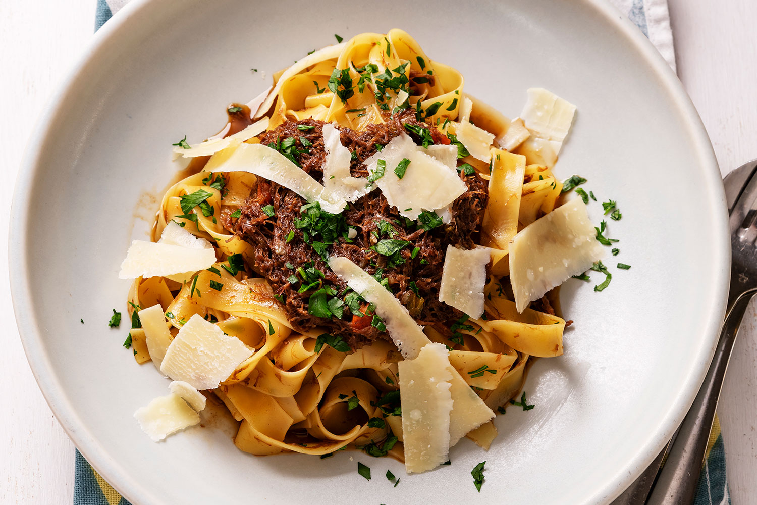Beef cheek crockpot ragu with pappardelle-image