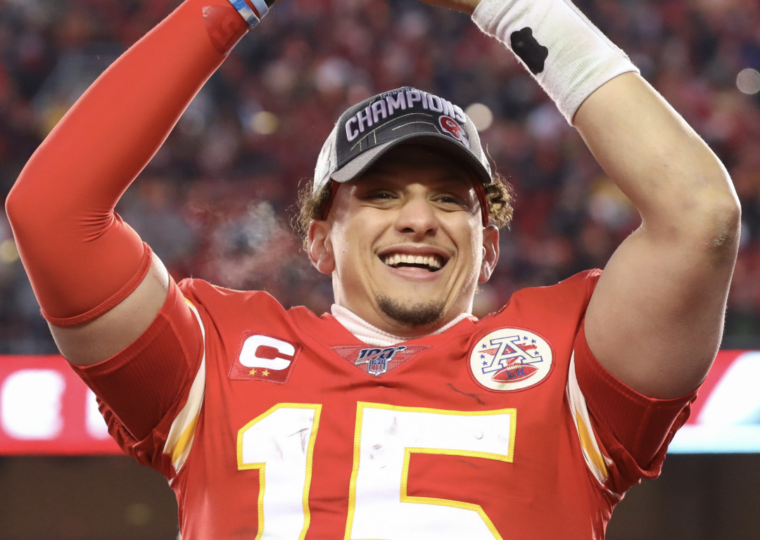 Patrick Mahomes Contract: Chiefs QB Could Be First NFL Player to Sign $200  Million Deal