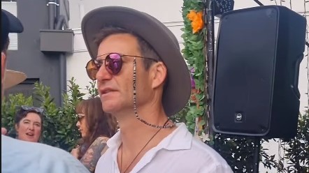 Clarke Gayford was filmed at Common Room bar in Hastings on Sunday, enjoying a DJ set. Screenshot / mctaliofficial Instagram