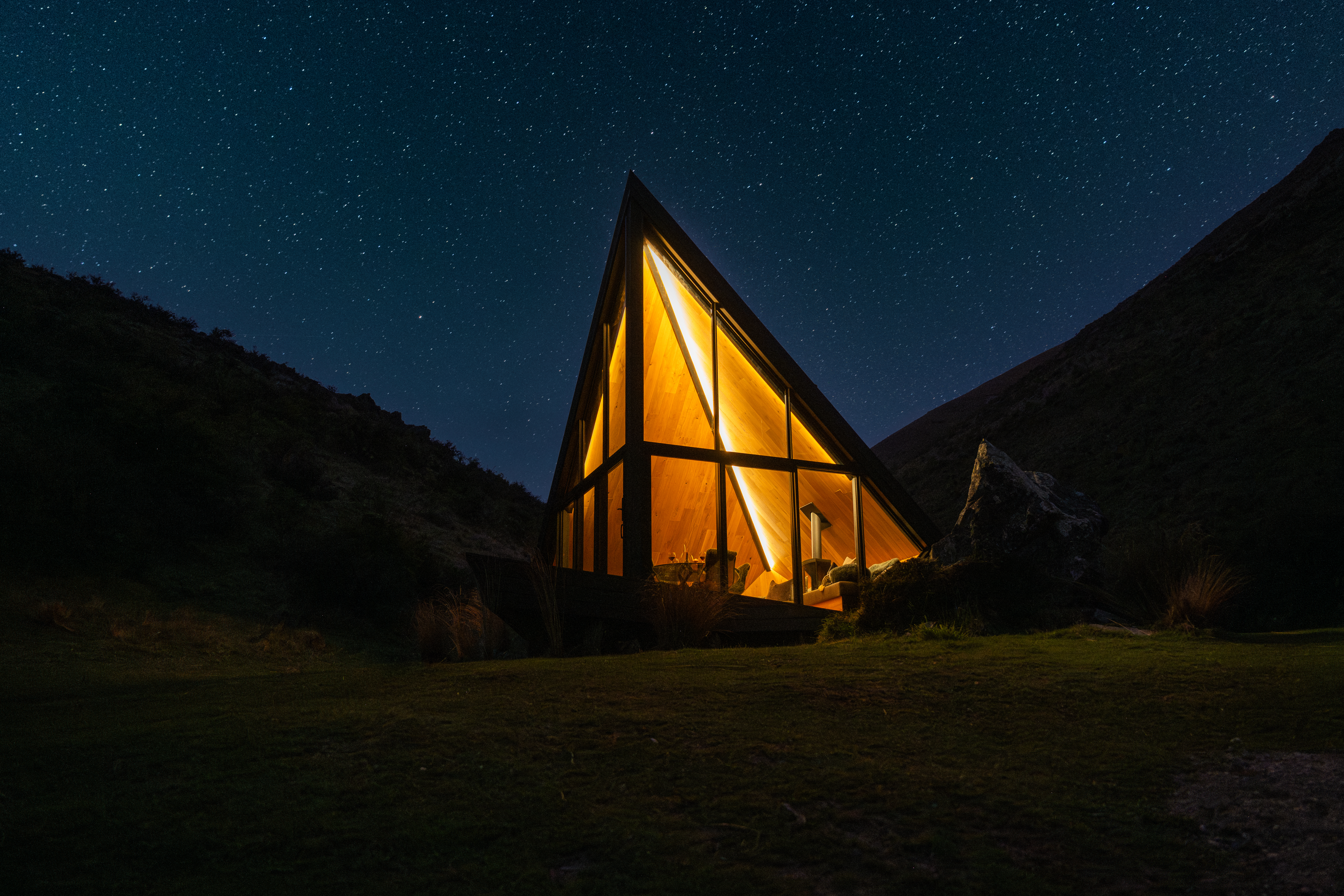 The Black Diamond is a new private dining experience at The Lindis, a luxury lodge in New Zealand’s Ahuriri Valley.