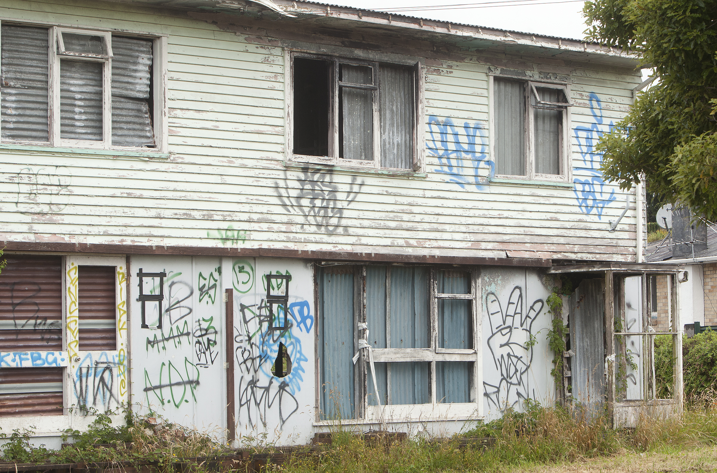 This Bellingham Cres property owned by Stephen Bhana was ruled dangerous and unsanitary and has since been demolished by the Rotorua Lakes Council. Photo / Ben Fraser