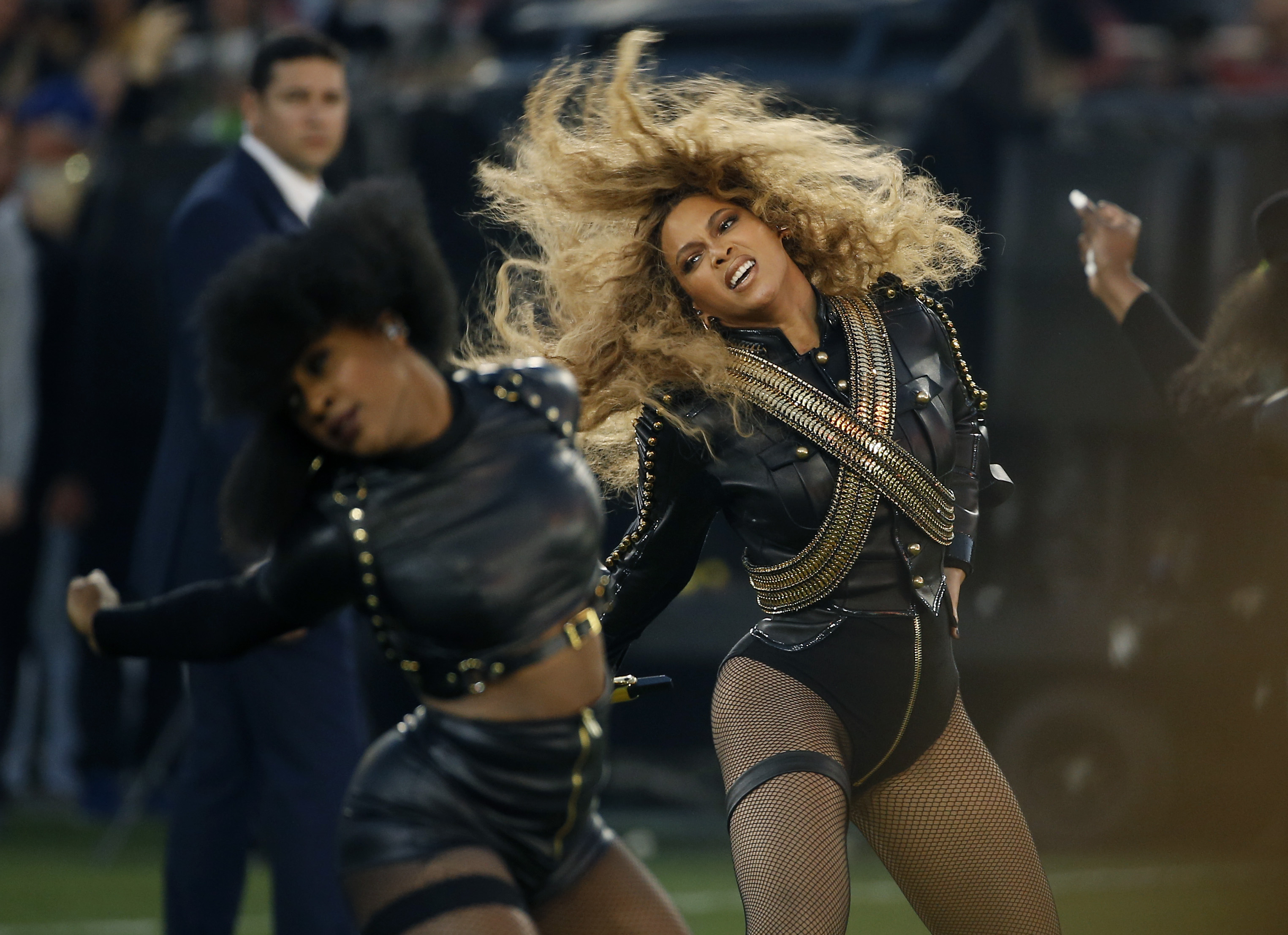 Beyonce confirmed to collaborate with Coldplay at Superbowl half