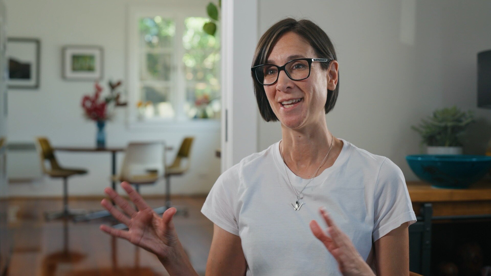 Dr Samantha Marsh, a senior research fellow at the University of Auckland, talks about the harm caused by social media in Under the Influence.