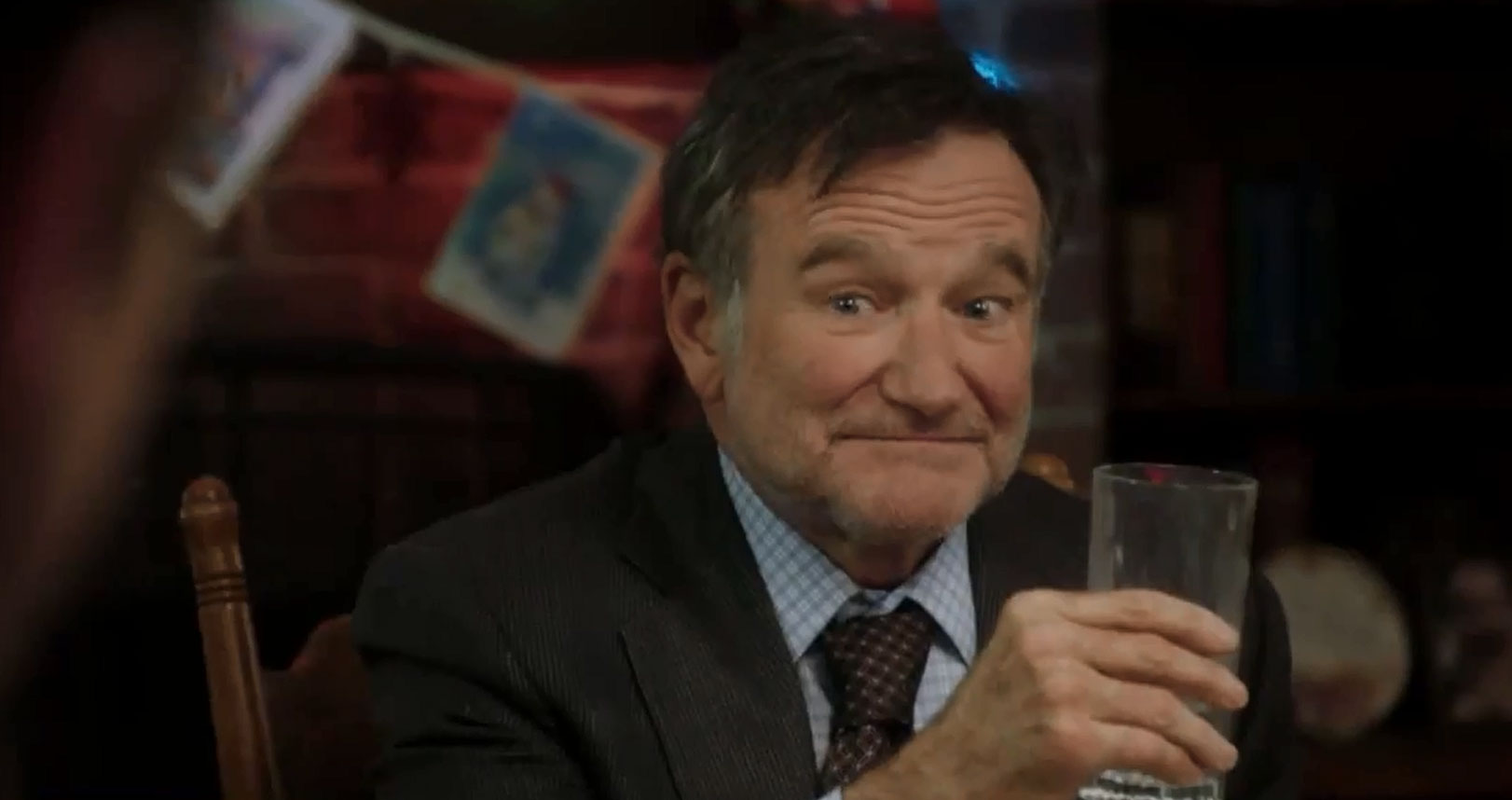 Robin Williams: Watch the late actor in one of his last roles in 'A Merry  Friggin' Christmas', The Independent