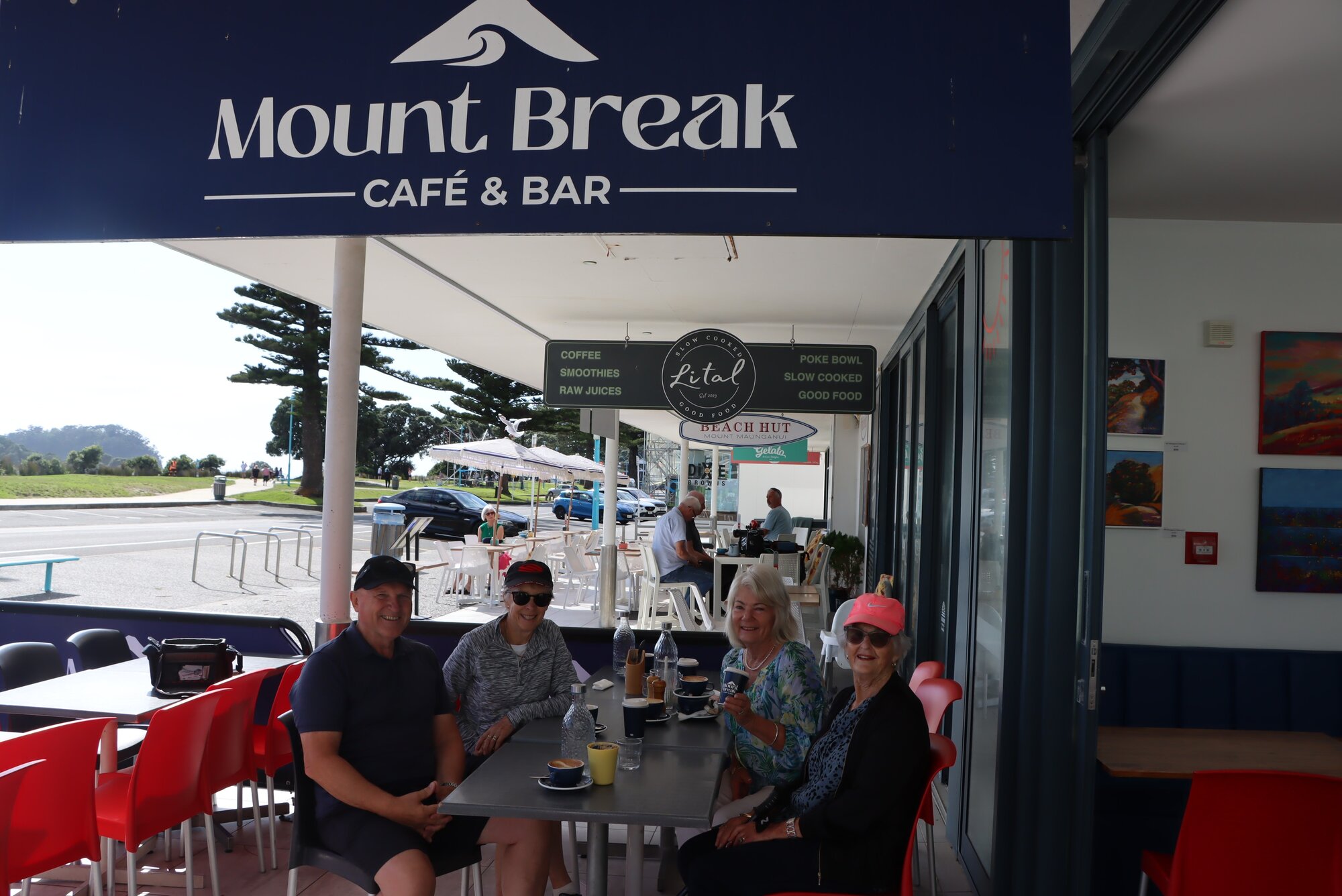  Regular customers at Mount Break Cafe Graeme Sterne, Diane Sterne, Carol Tidmarsh, and Philippa McKnight. Photo / Bijou Johnson
