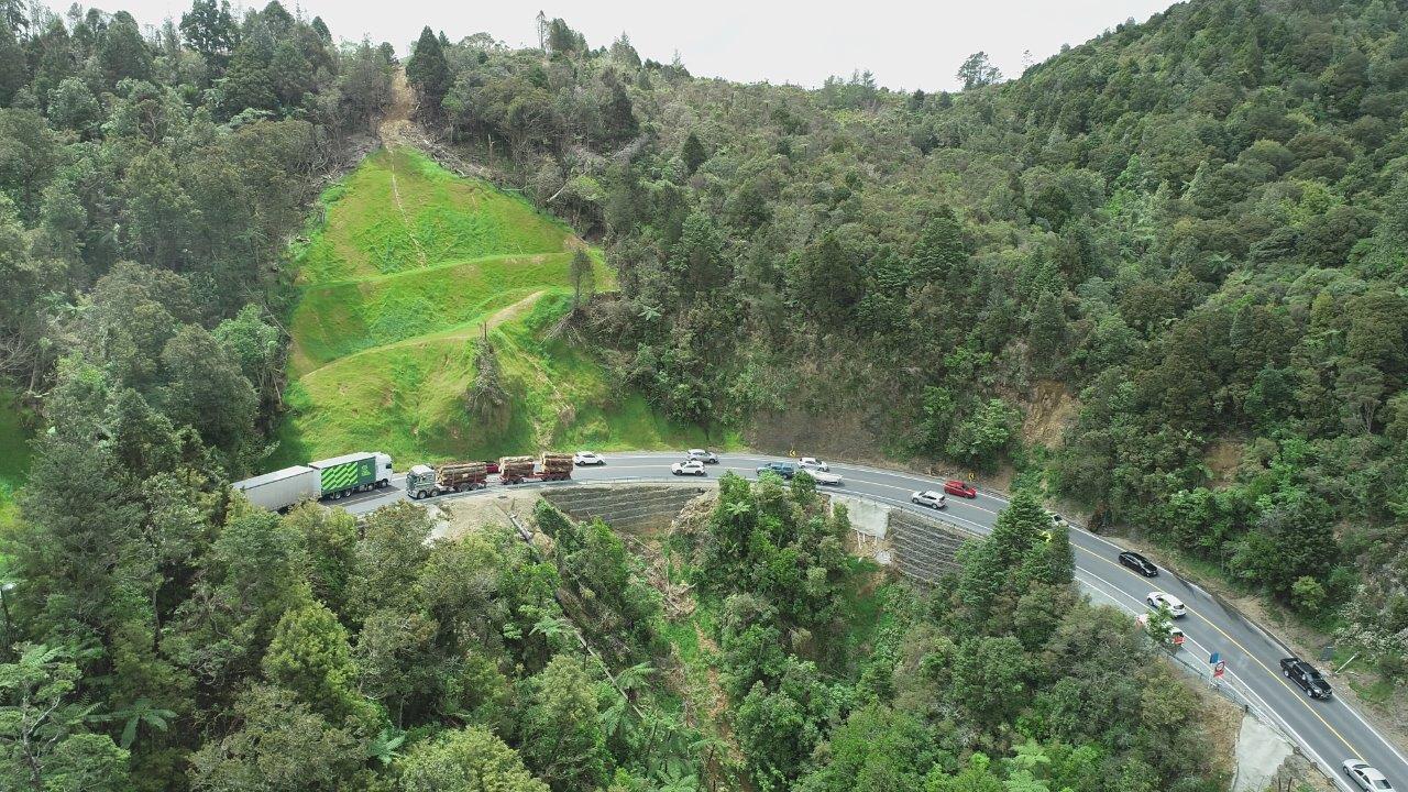 An aerial view of temporary repairs to underslips at Waterfall Corner, on the south side of the Brynderwyns. Photo / Waka Kotahi