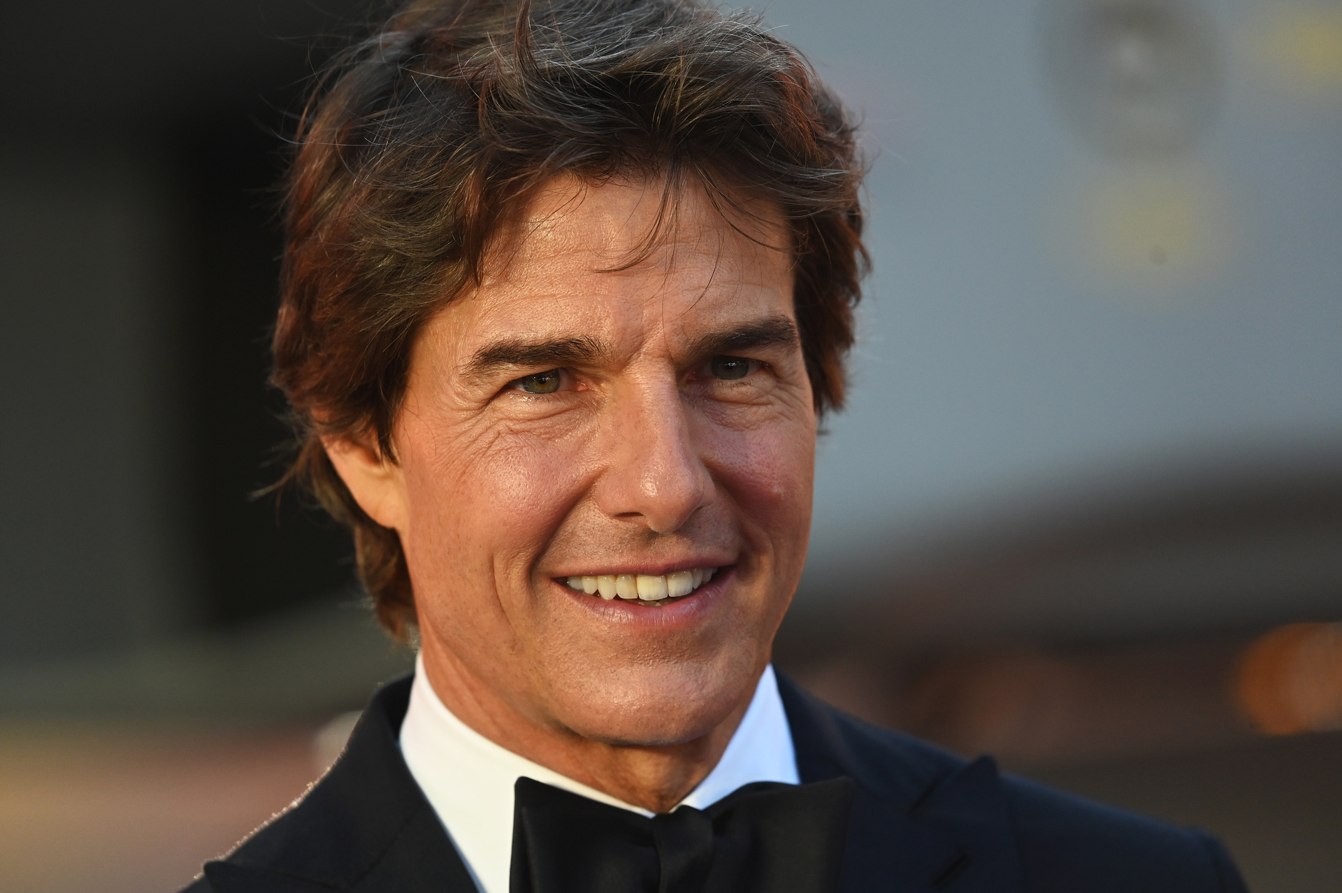 Top Gun Tom Cruise is finally acting his age with Jennifer