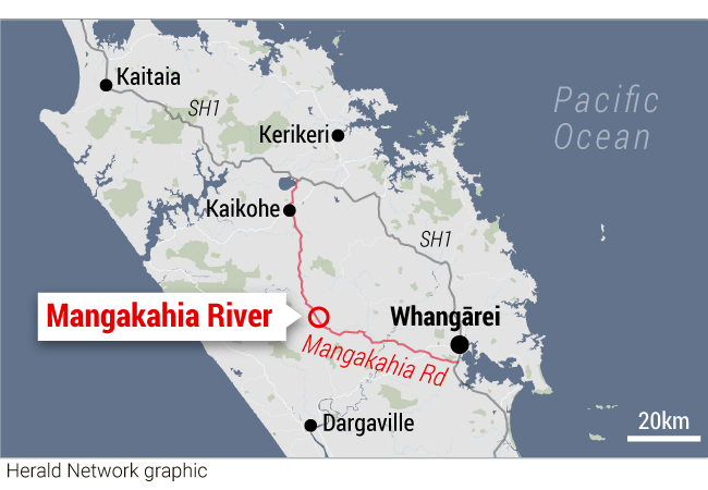 Firefighters have contained a fire at Mangakahia, Northland.