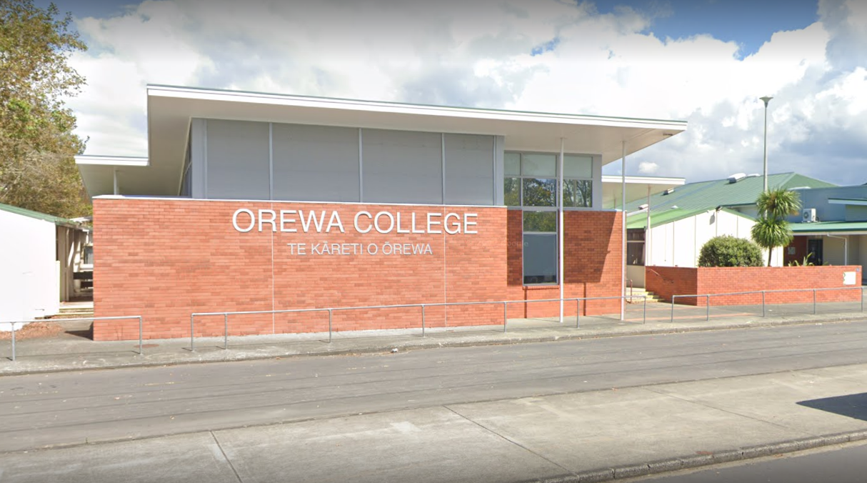Ōrewa College may roster students home for online learning due to a critical staff shortage. Photo / Google Maps