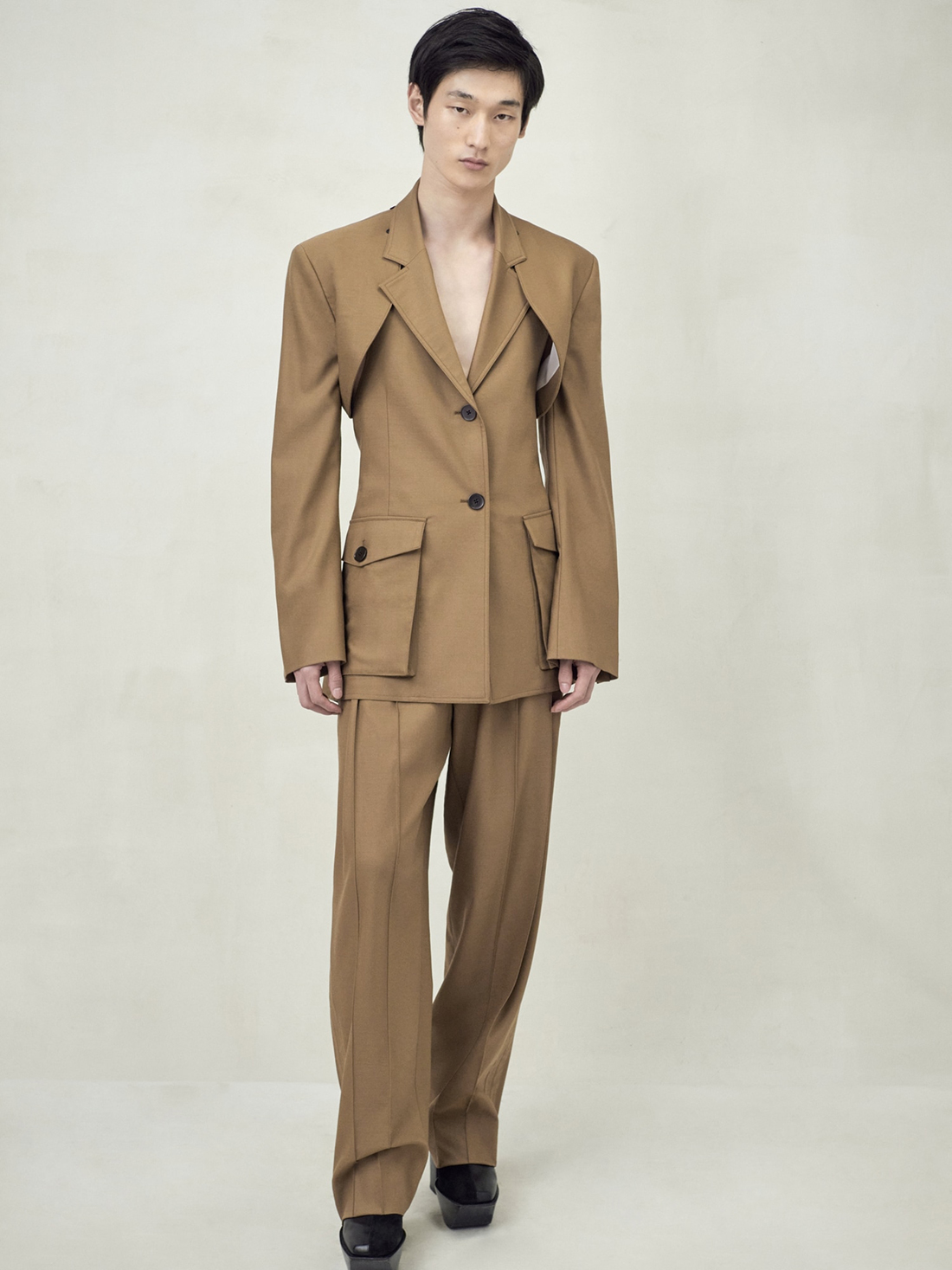 The Banana Republic x Peter Do collection includes a detachable utility jacket (US640).