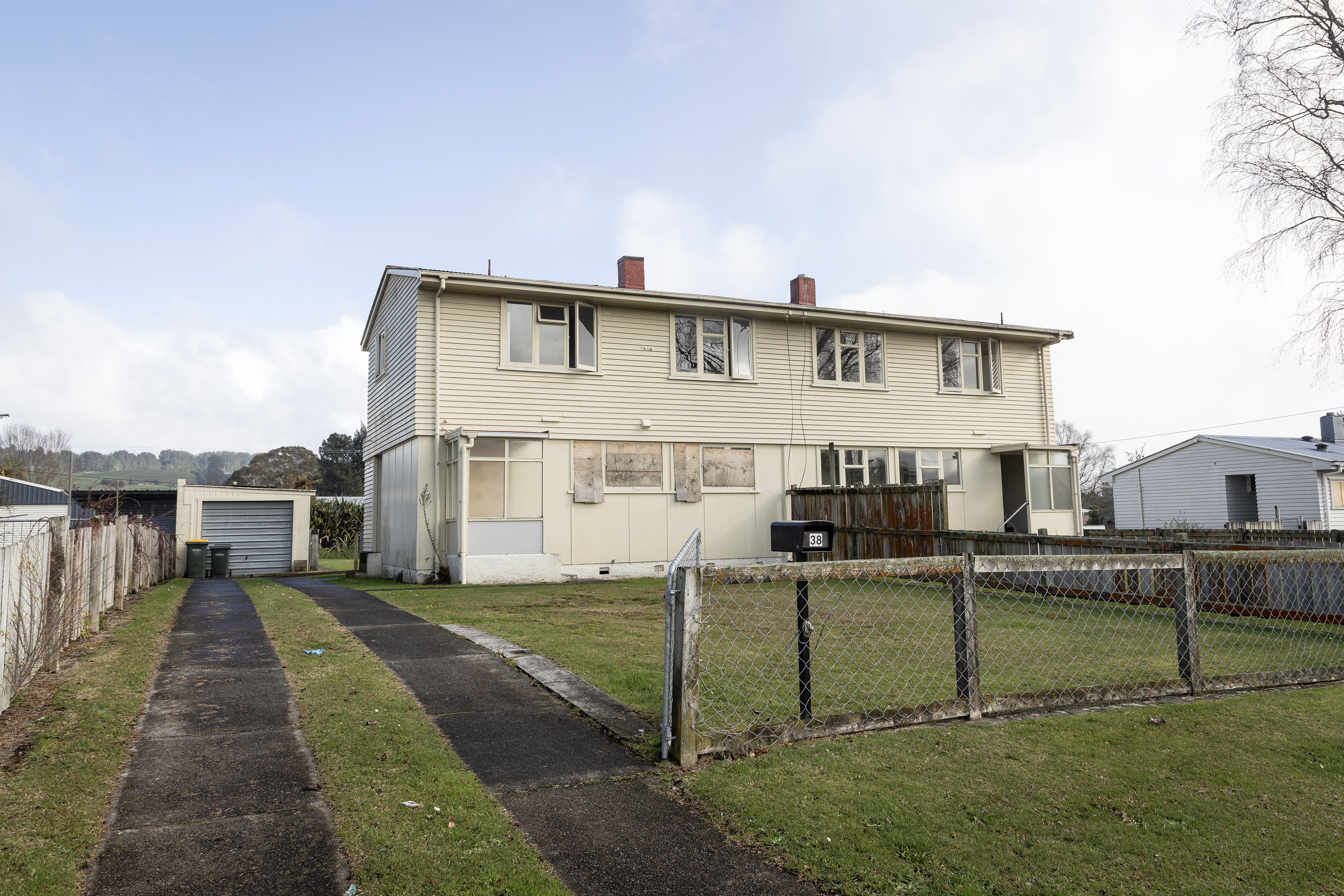 Ten new homes were planned at 38 to 40 Meadowbank Cres. Whether they will go ahead is yet to be determined given a recent Kāinga Ora review. Photo / Andrew Warner
