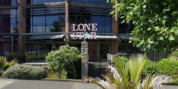 Lone Star New Lynn has made headlines for indicating it does not discriminate against unvaccinated staff or customers. Photo / Google