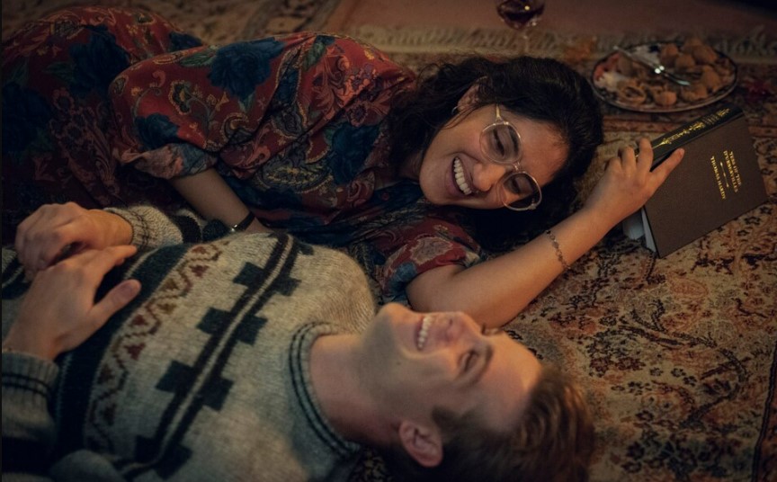 Emma, a hardworking student, and Dexter, a popular guy around campus, meet in the first episode on their last day of college.