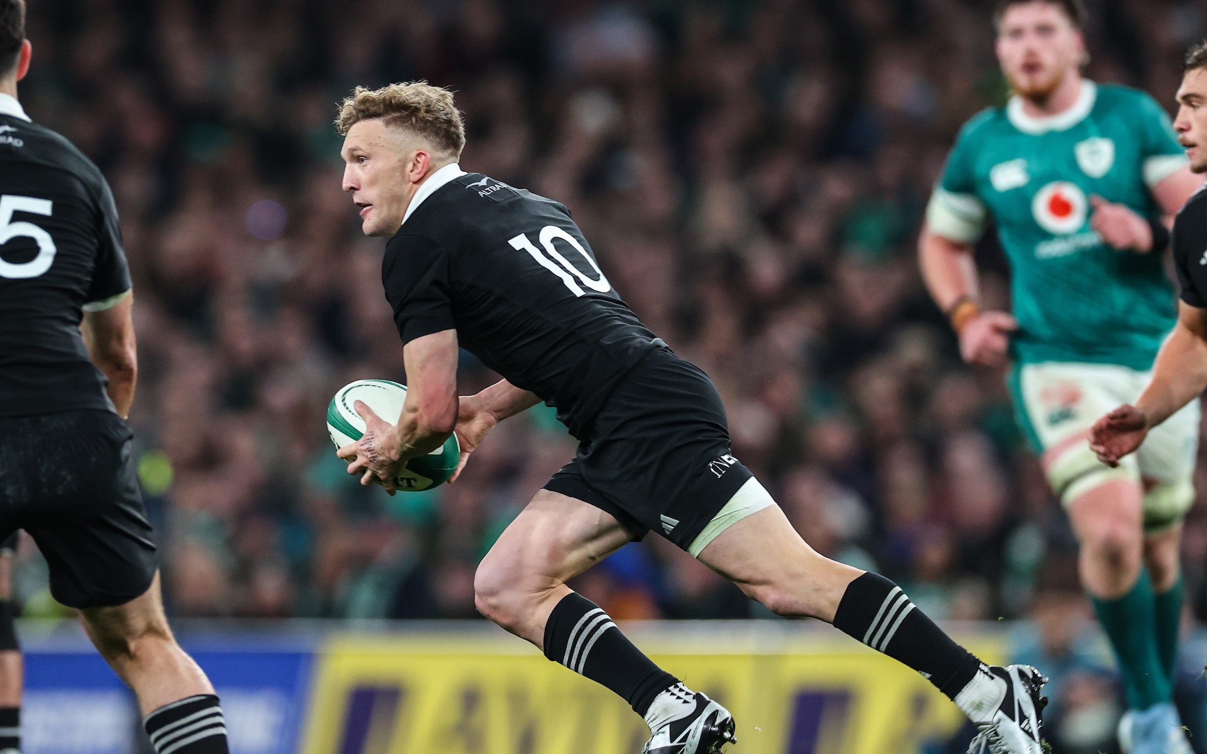 Damian McKenzie goes on the attack for the All Blacks against Ireland in Dublin last November.