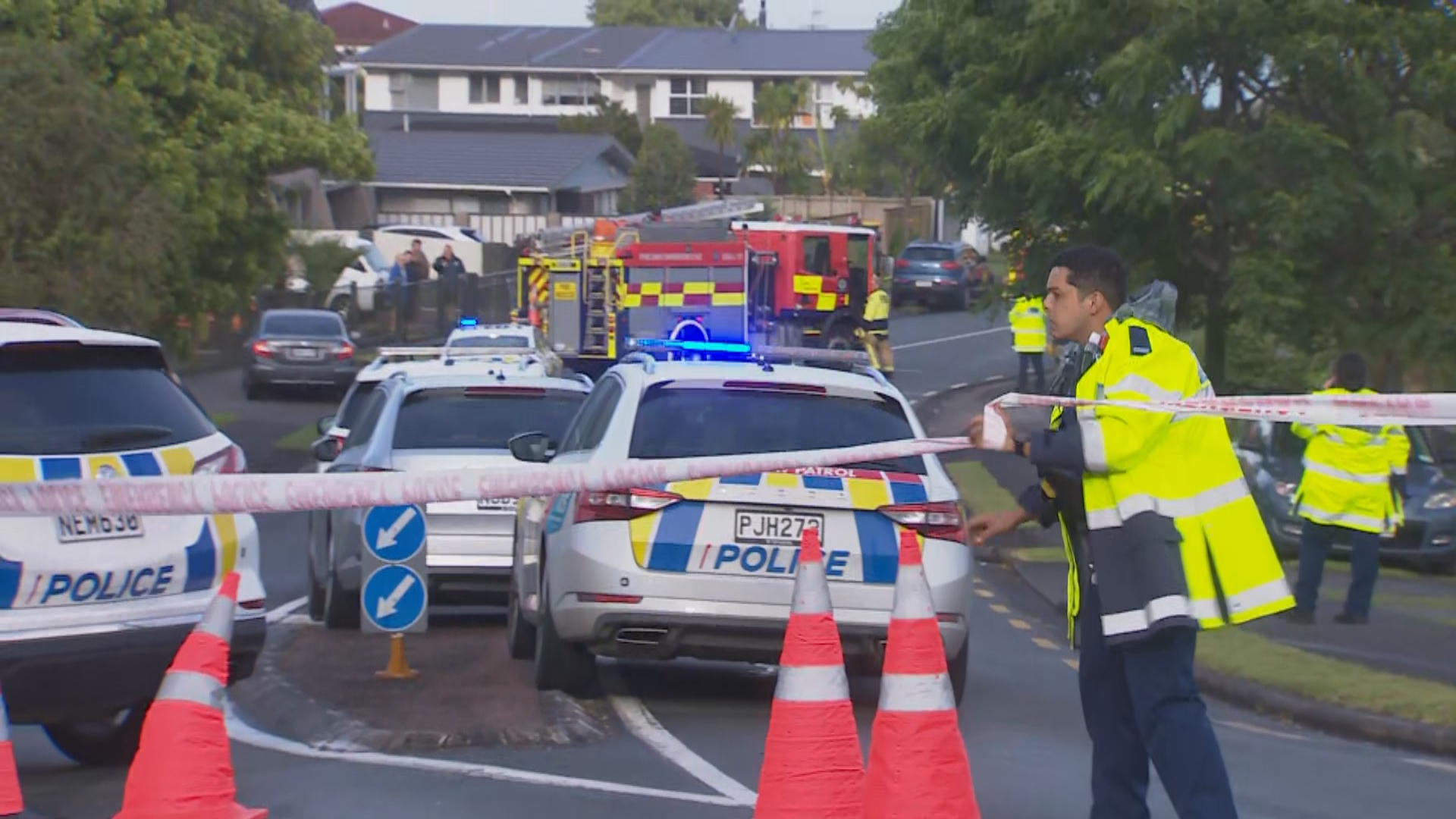 One dead after car collides with bus in Auckland's Torbay