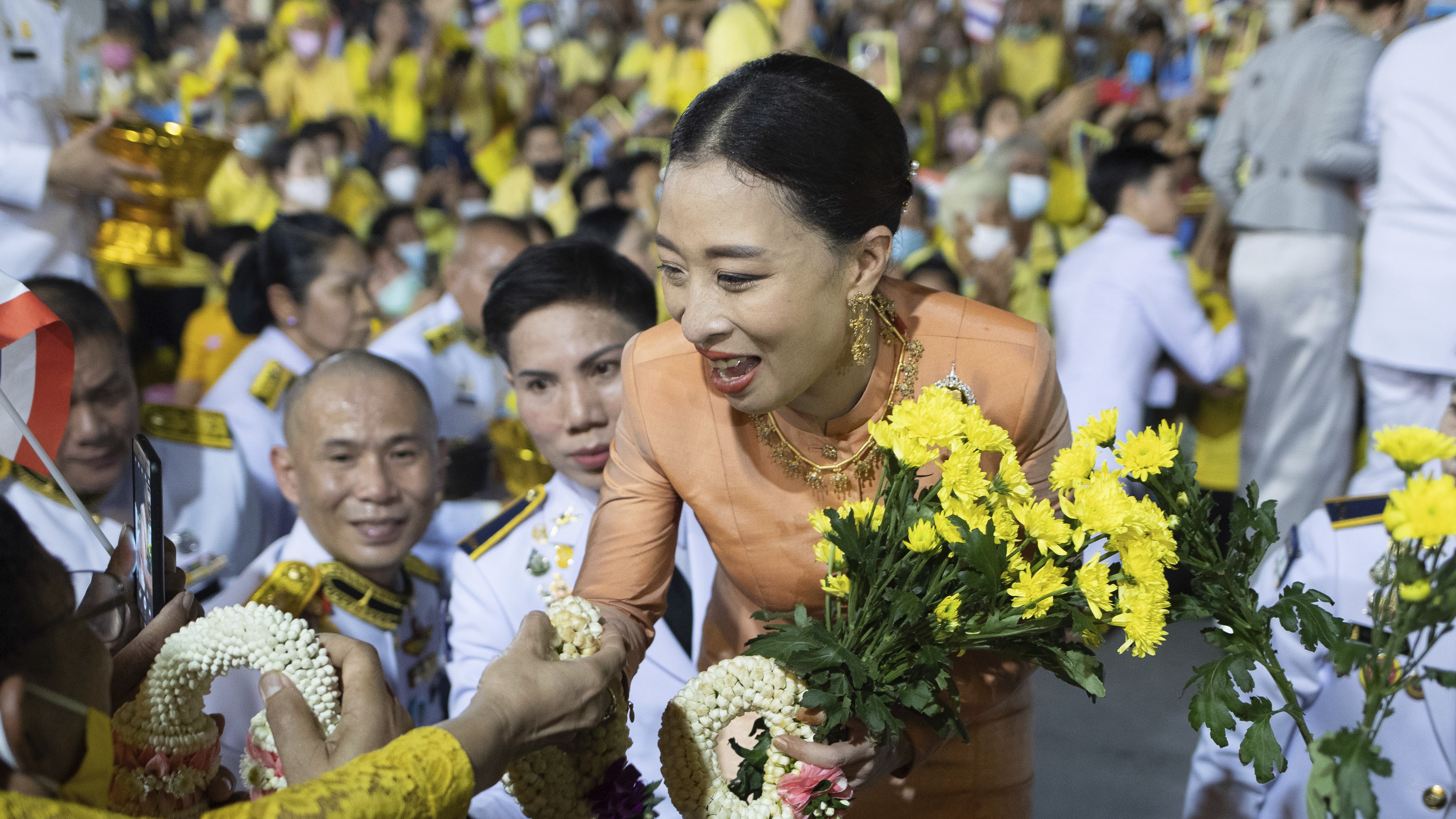 Princess Bajrakitiyabha greeting supporters in Bangkok, 2020.