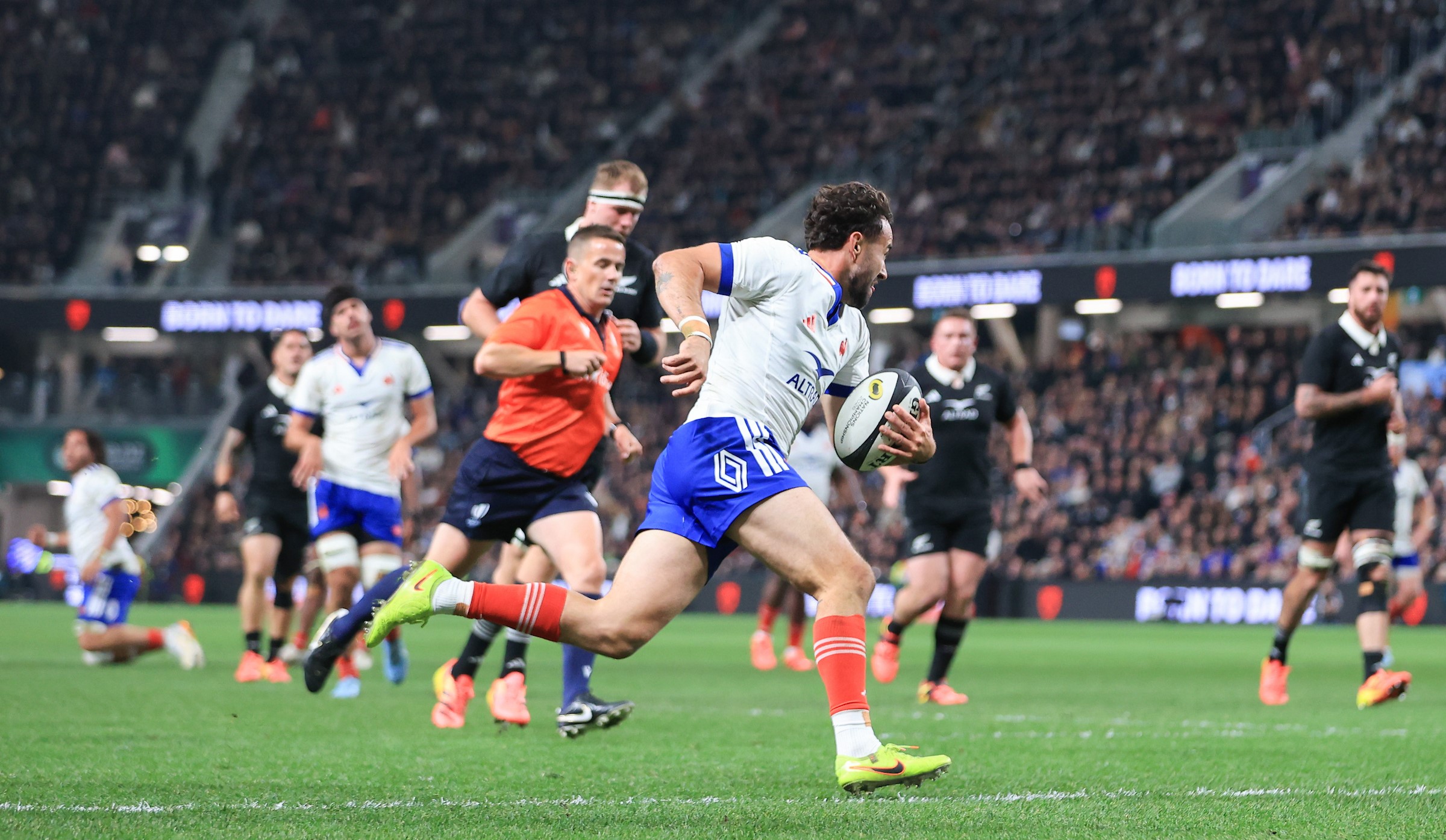 Antoine Hastoy runs in for a try for France against the All Blacks.