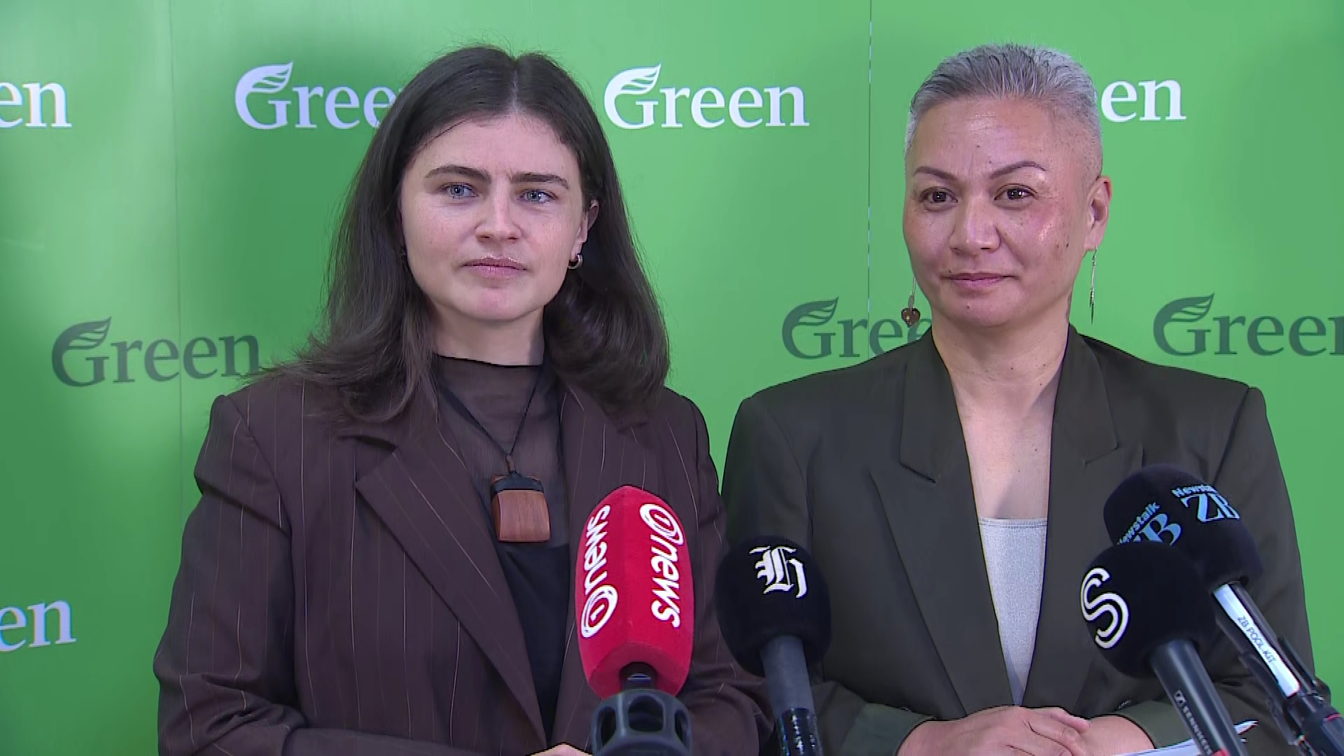 Chloe Swarbrick (left) and Marama Davidson (right).