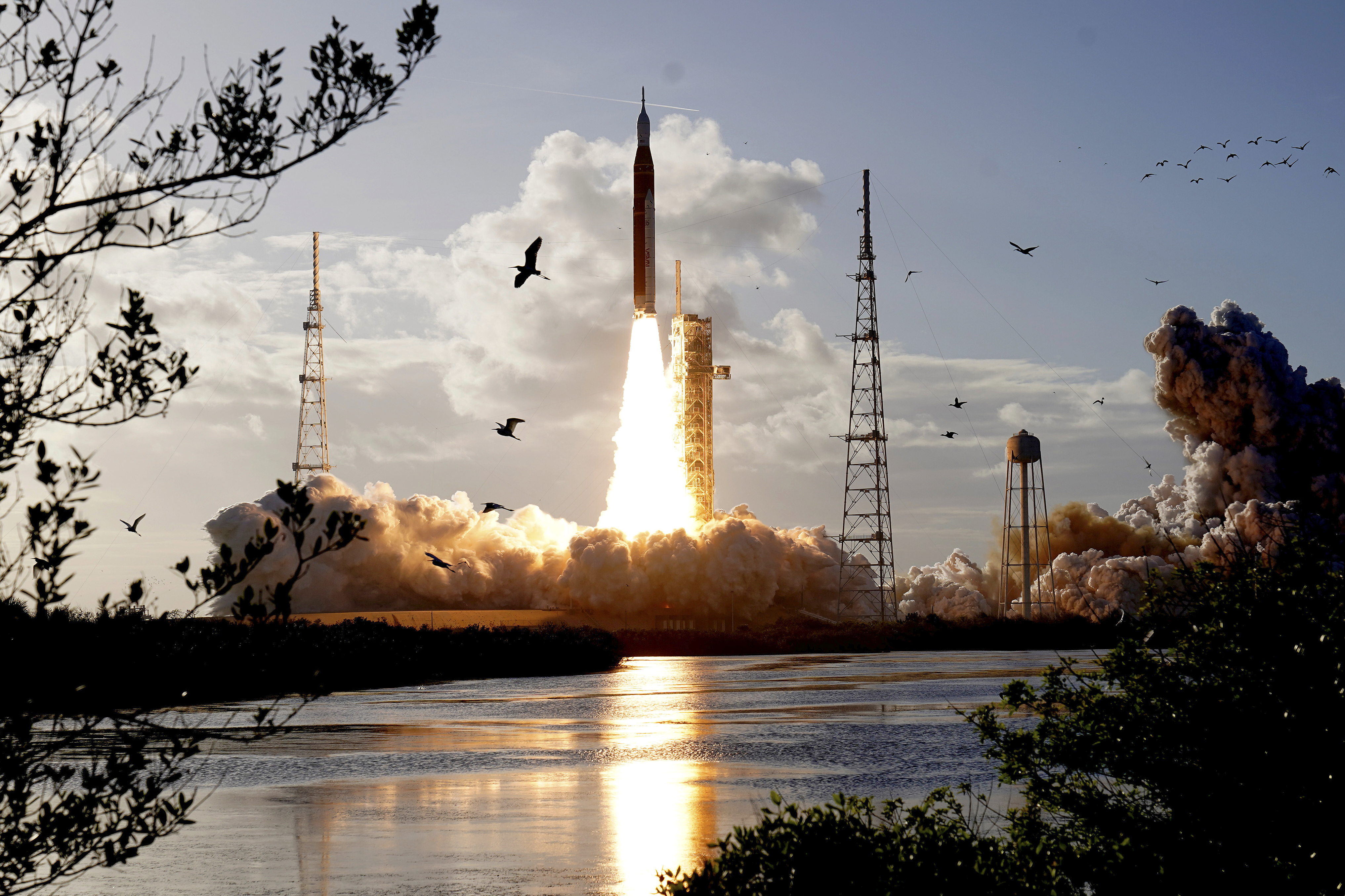 Artemis II moon rocket lifts off from the Kennedy Space Center's Launch Pad.