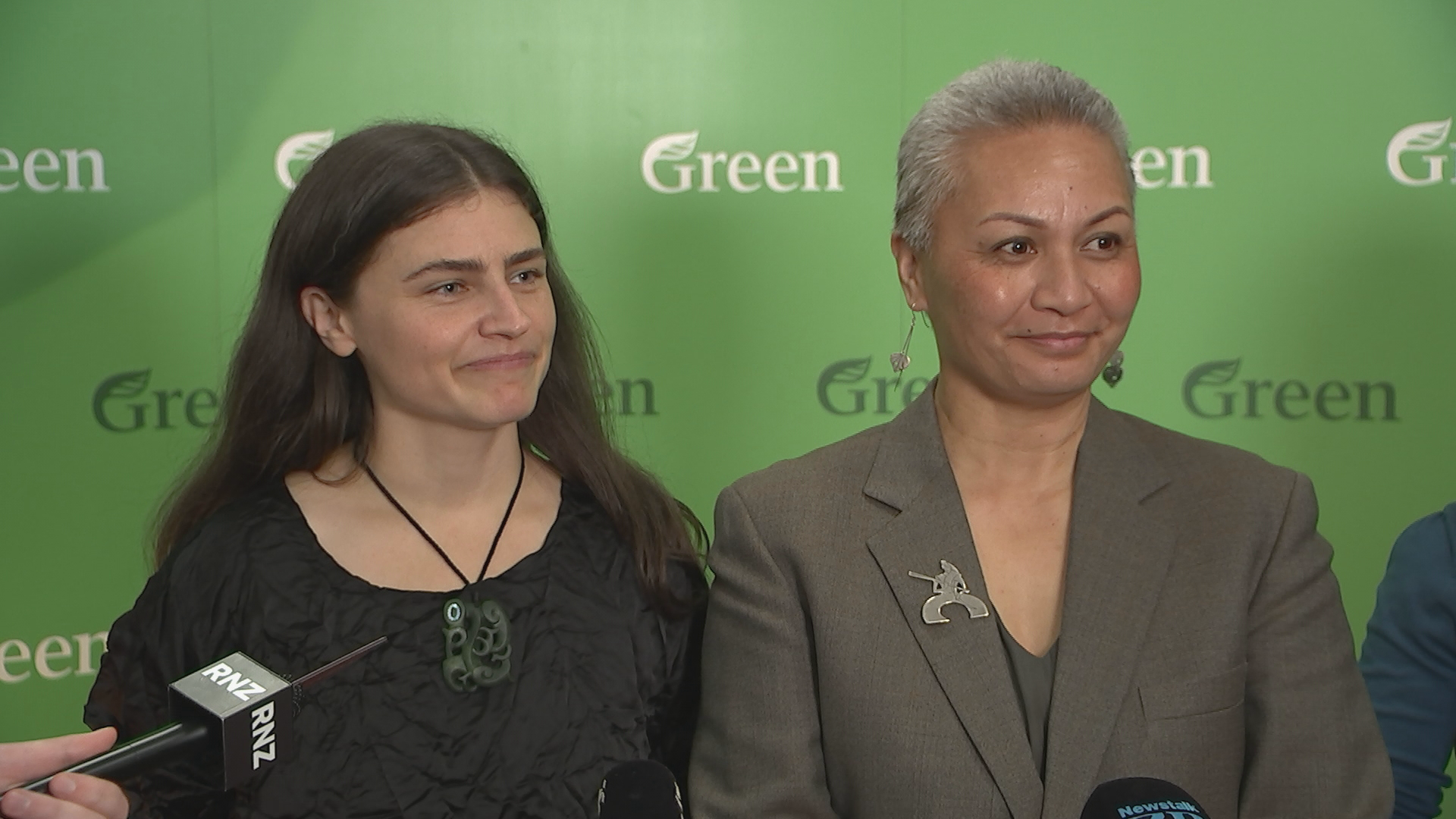 Chlöe Swarbrick and Marama Davidson (file image).