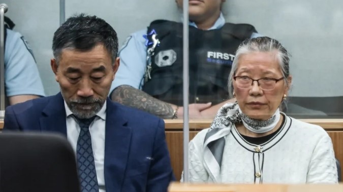 Jingui Liu and Xiuyun Li.