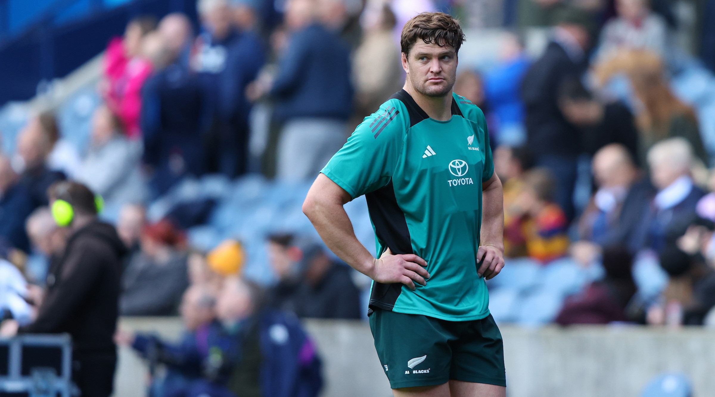 Scott Barrett returns from a cut leg to lead the All Blacks against England.