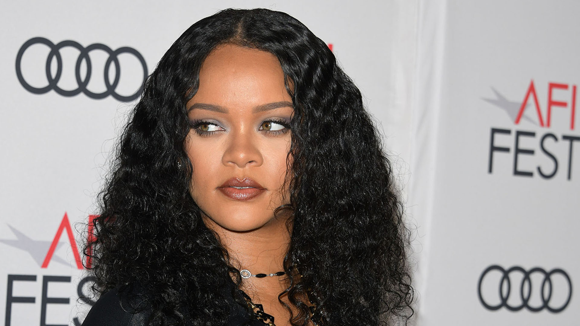 Rihanna promises 'jam-packed' Super Bowl halftime show in 1st live